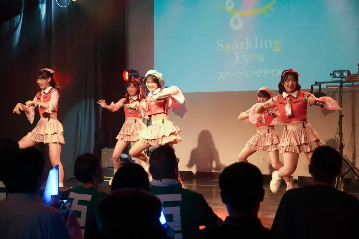 Sparkling Eyes×アップアップガールズ（仮）奇跡のコラボ！初台DOORSを熱狂させた圧倒的ポテンシャルと弾ける笑顔✨
