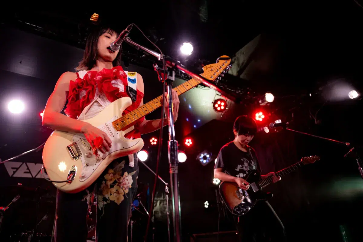 岸本ゆめの、カジヒデキ提供曲から中島卓偉の新曲初披露まで！ロックもレゲエもソウルも自在に乗りこなす圧倒的ボーカルで新代田FEVERを揺らした渾身のステージ