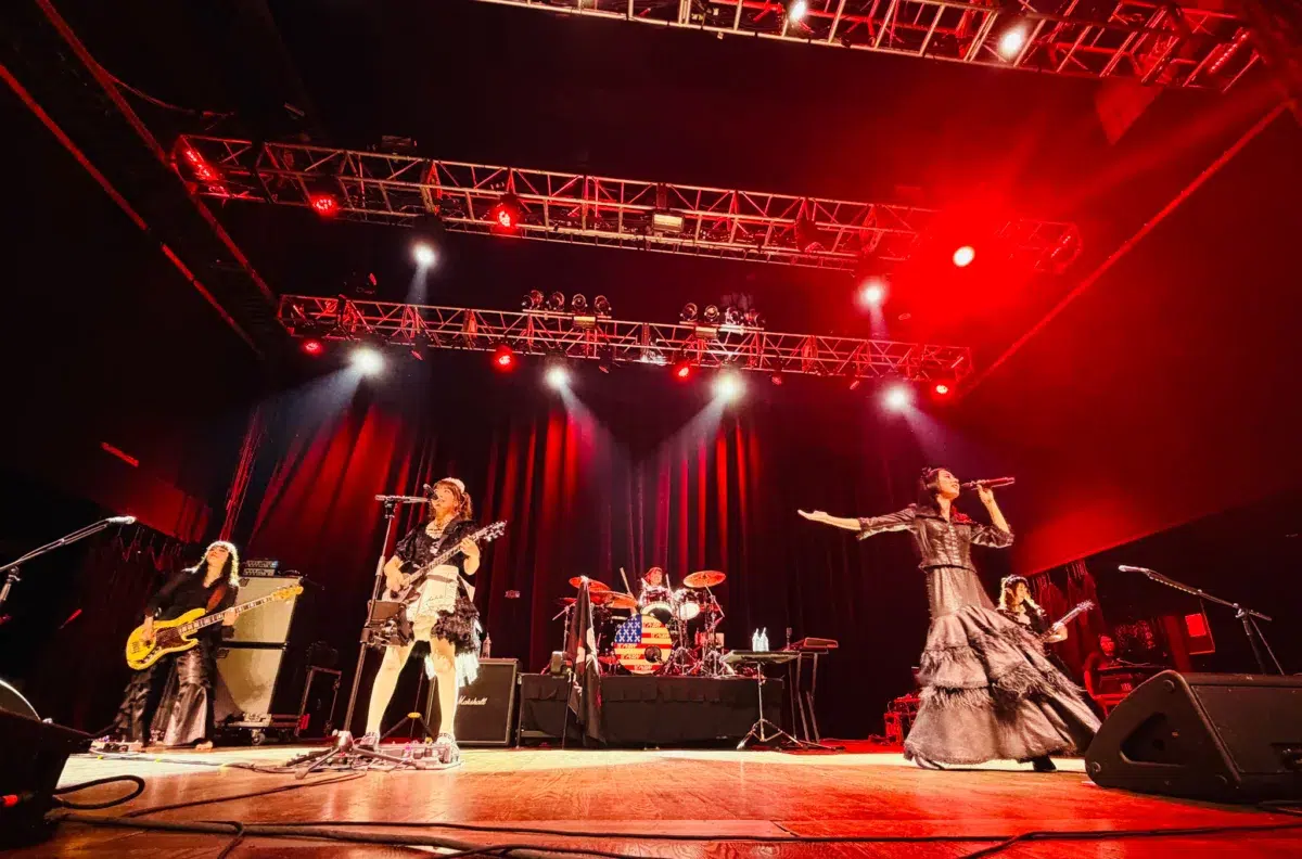 BAND-MAID、ワールドツアー北米公演は各地大盛況で完走！LAではINCUBUSメンバー、メキシコシティではTHE WARNINGメンバーが集結し、コラボレーション曲を披露！