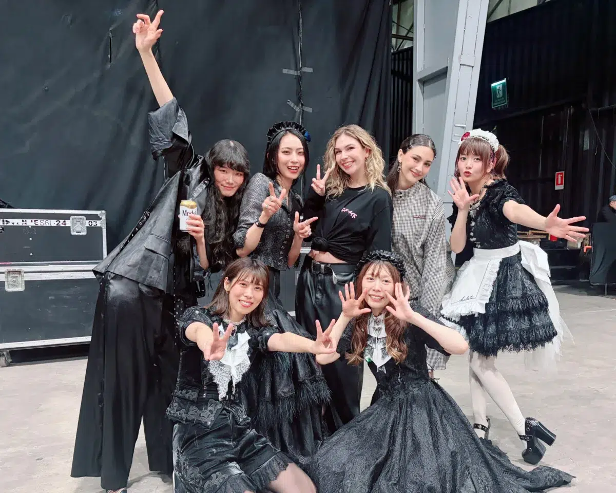 BAND-MAID、ワールドツアー北米公演は各地大盛況で完走！LAではINCUBUSメンバー、メキシコシティではTHE WARNINGメンバーが集結し、コラボレーション曲を披露！