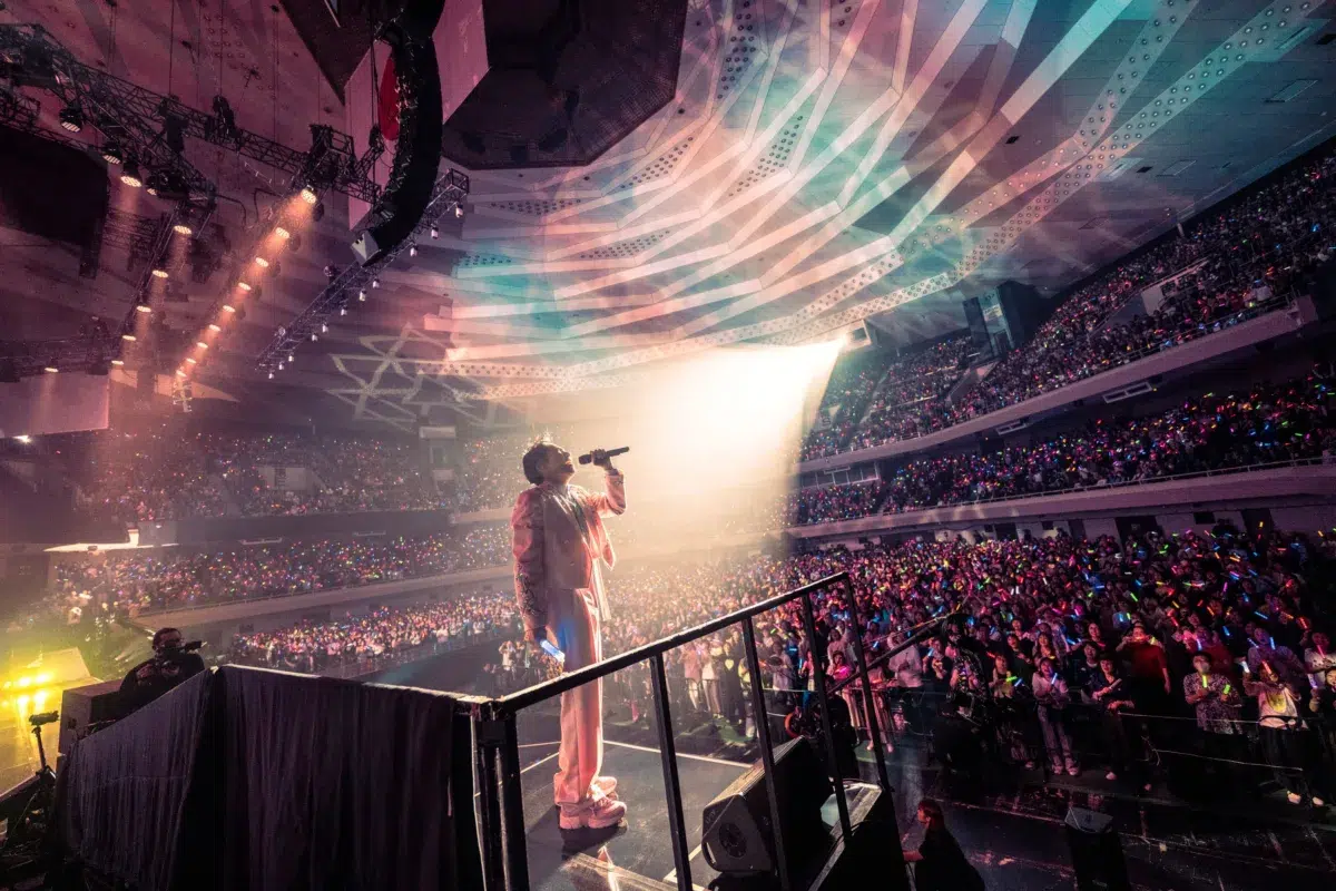 郷ひろみ、日本武道館で届けた55年分の愛。「ALL MY LOVE」ツアー感動のグランドフィナーレ