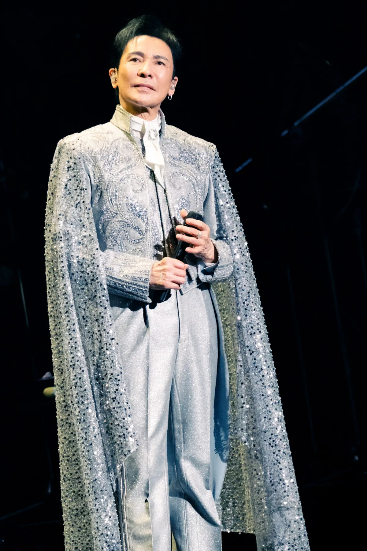 郷ひろみ、日本武道館で届けた55年分の愛。「ALL MY LOVE」ツアー感動のグランドフィナーレ