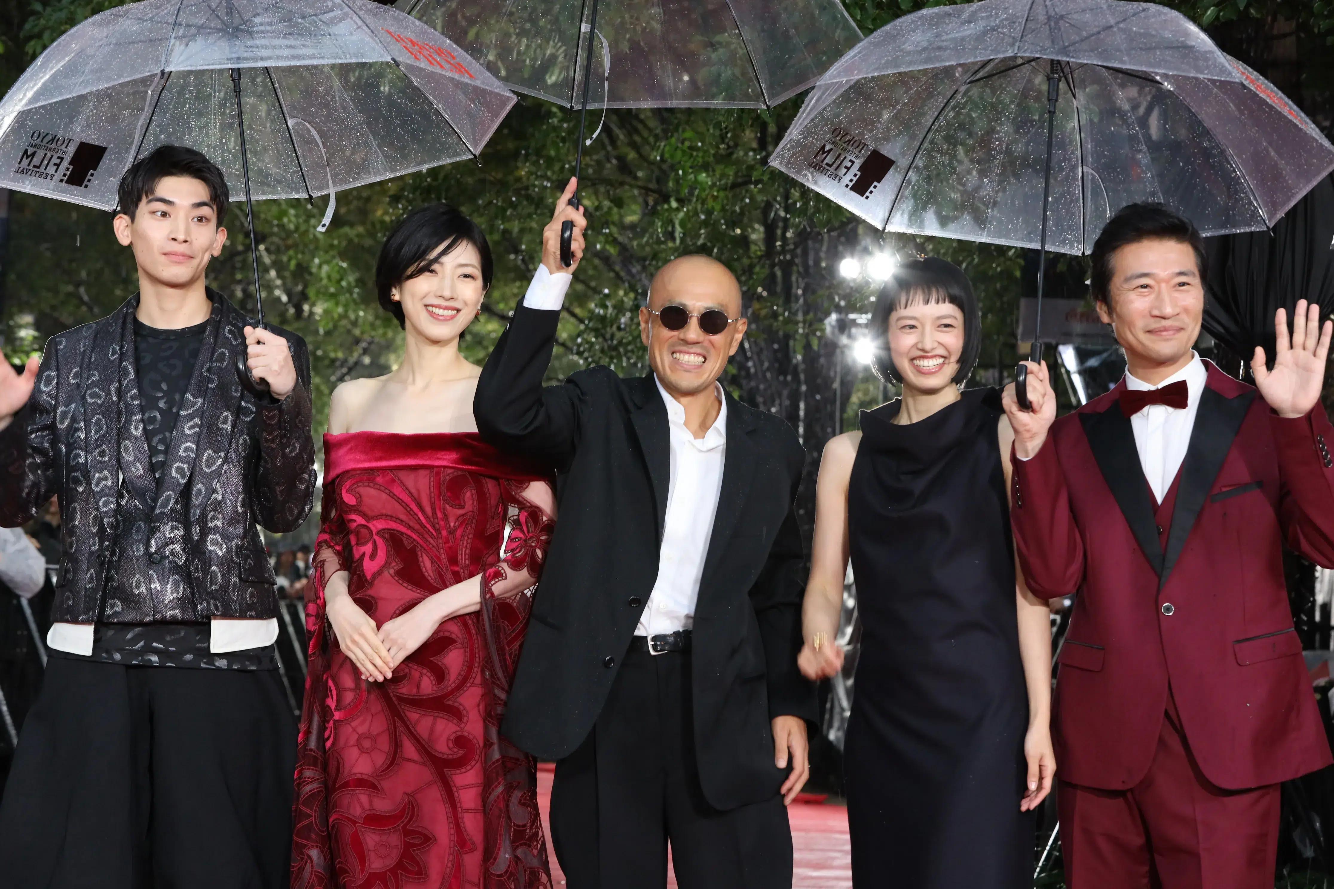 【第39回東京国際映画祭】中島健人、岡田准一ら総勢262名がレッドカーペットに集結!雨を飾る華やかな開幕セレモニー 435 【第39回東京国際映画祭】中島健人、岡田准一ら総勢262名がレッドカーペットに集結!雨を飾る華やかな開幕セレモニー