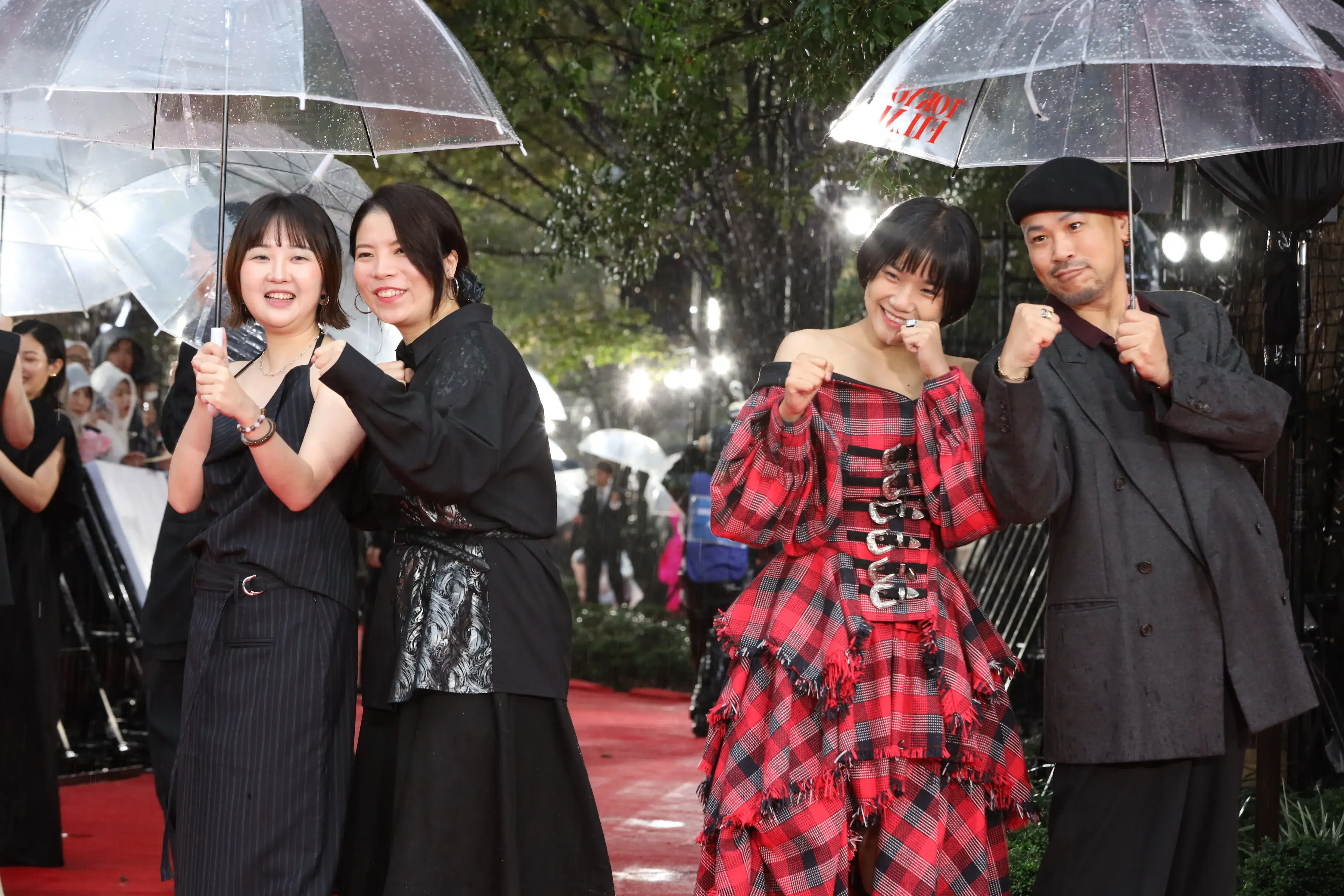 【第39回東京国際映画祭】中島健人、岡田准一ら総勢262名がレッドカーペットに集結!雨を飾る華やかな開幕セレモニー 432 【第39回東京国際映画祭】中島健人、岡田准一ら総勢262名がレッドカーペットに集結!雨を飾る華やかな開幕セレモニー