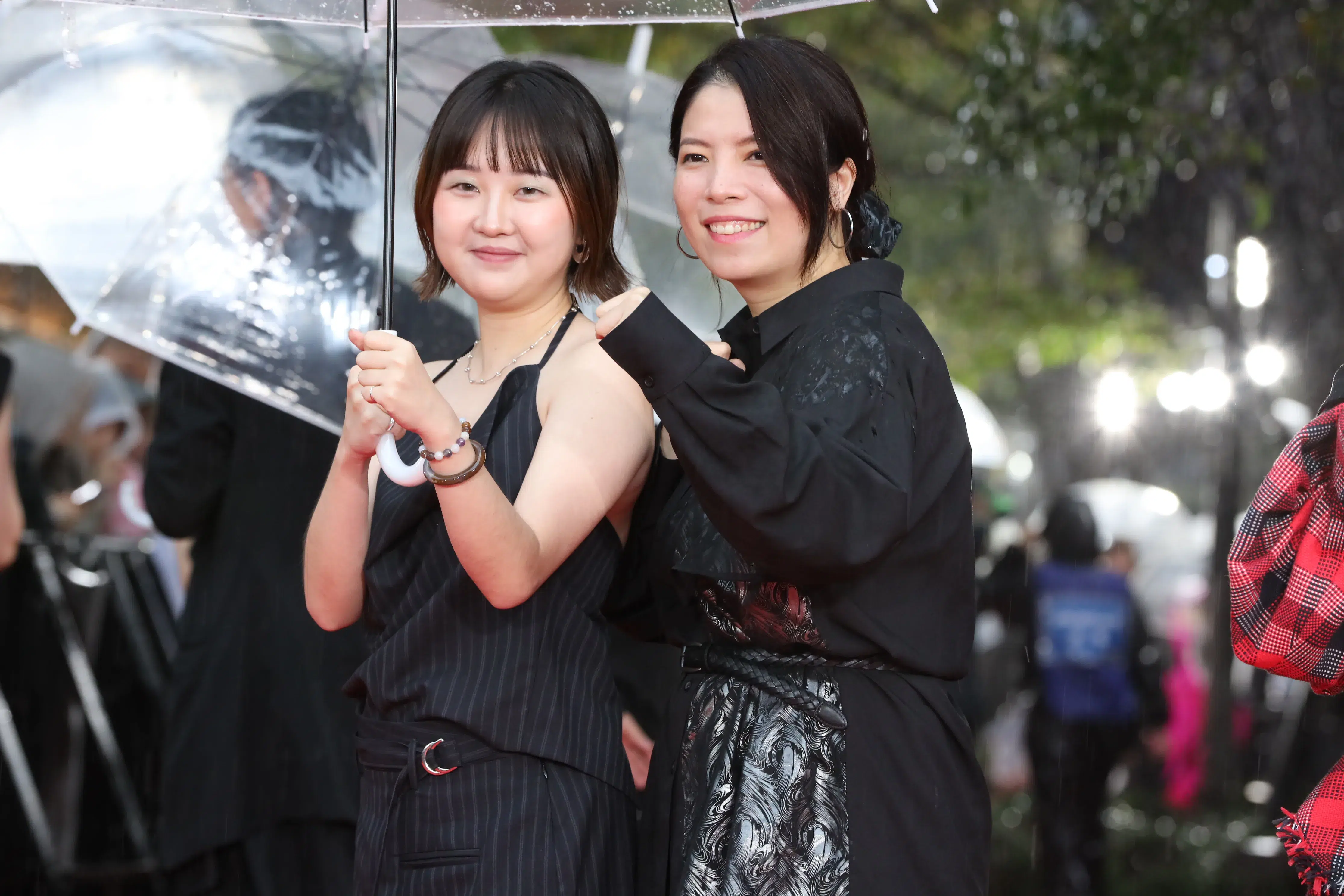 【第39回東京国際映画祭】中島健人、岡田准一ら総勢262名がレッドカーペットに集結!雨を飾る華やかな開幕セレモニー 430 【第39回東京国際映画祭】中島健人、岡田准一ら総勢262名がレッドカーペットに集結!雨を飾る華やかな開幕セレモニー