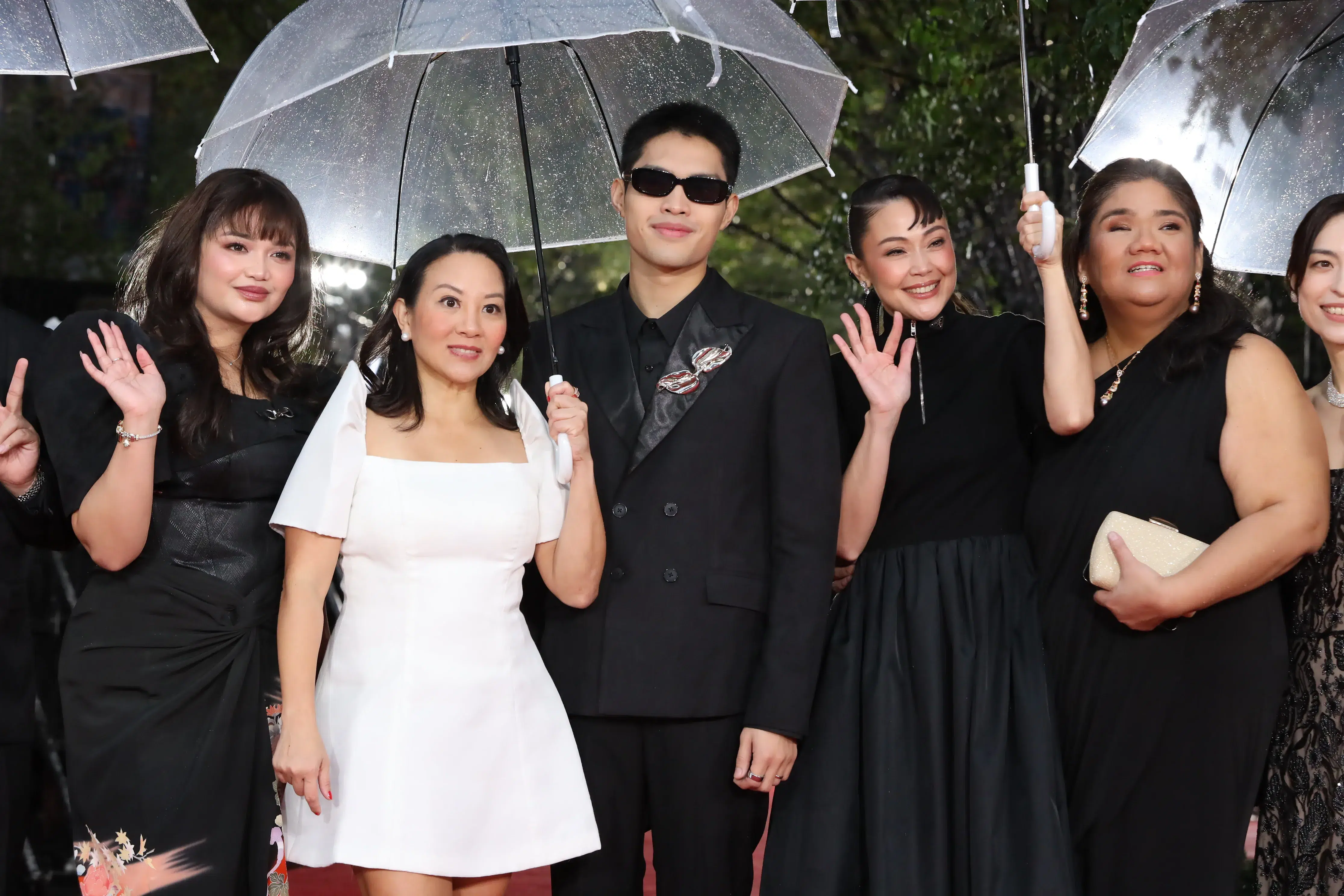 【第39回東京国際映画祭】中島健人、岡田准一ら総勢262名がレッドカーペットに集結!雨を飾る華やかな開幕セレモニー 424 【第39回東京国際映画祭】中島健人、岡田准一ら総勢262名がレッドカーペットに集結!雨を飾る華やかな開幕セレモニー