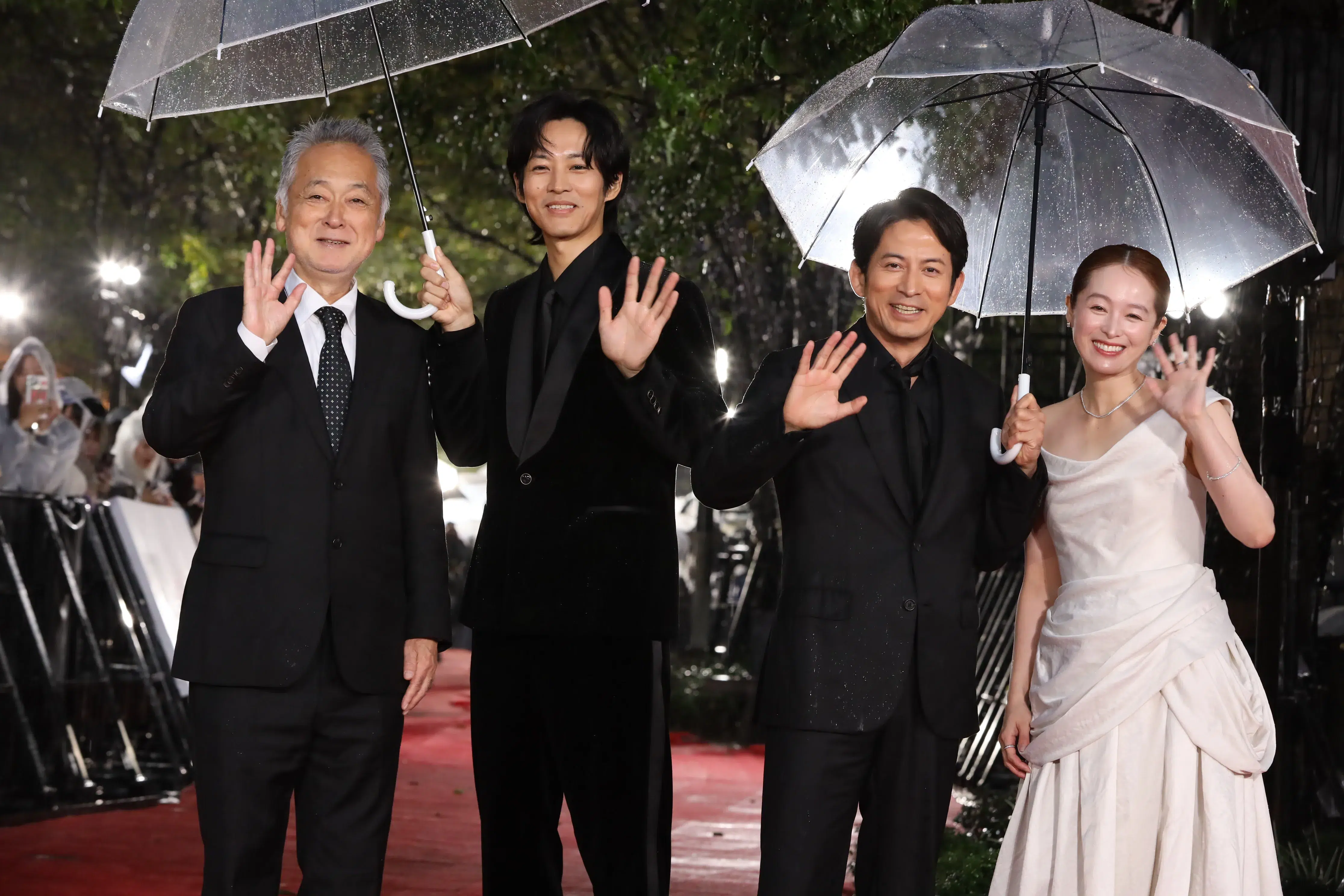 【第39回東京国際映画祭】中島健人、岡田准一ら総勢262名がレッドカーペットに集結!雨を飾る華やかな開幕セレモニー 407 【第39回東京国際映画祭】中島健人、岡田准一ら総勢262名がレッドカーペットに集結!雨を飾る華やかな開幕セレモニー