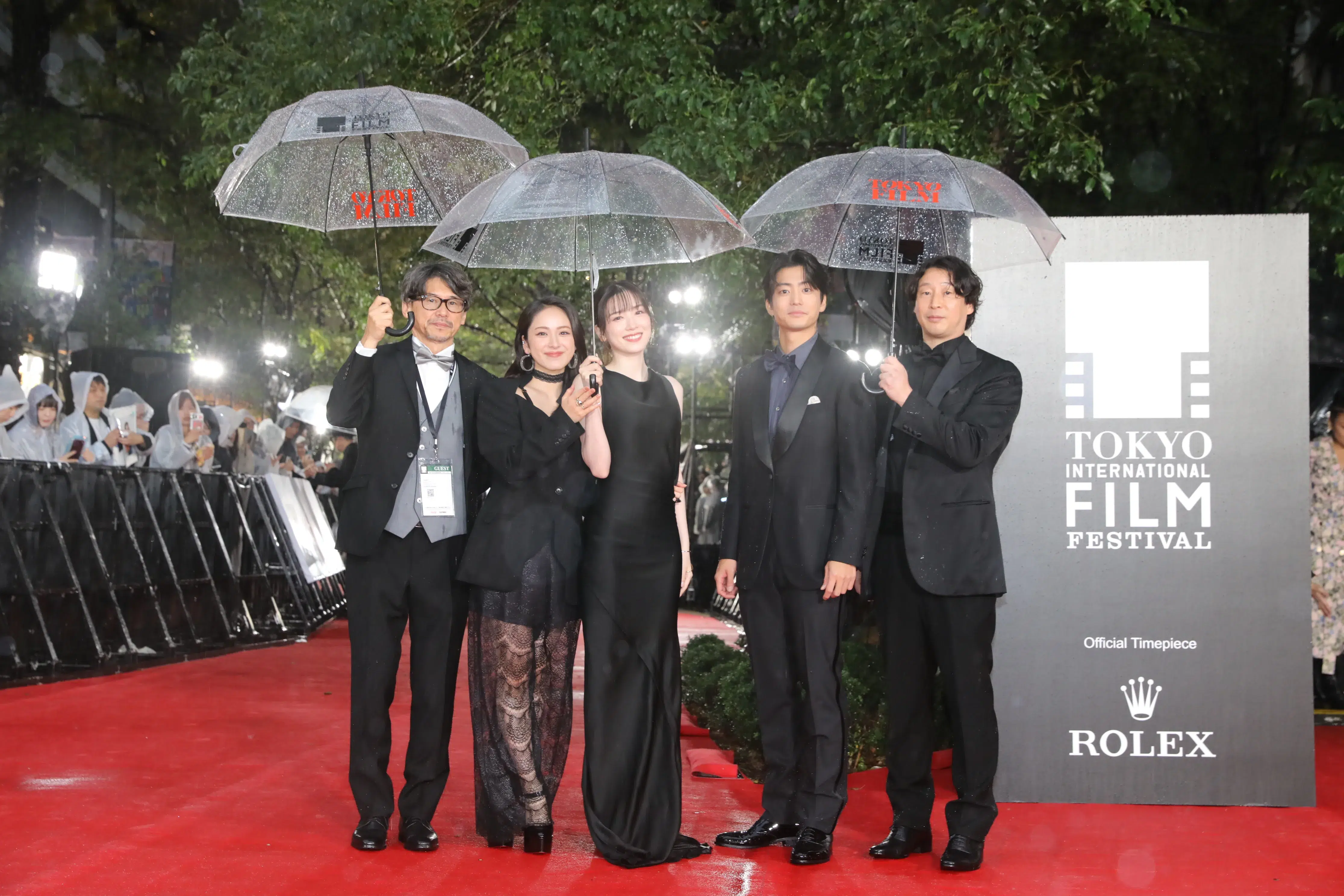 【第39回東京国際映画祭】中島健人、岡田准一ら総勢262名がレッドカーペットに集結!雨を飾る華やかな開幕セレモニー 403 【第39回東京国際映画祭】中島健人、岡田准一ら総勢262名がレッドカーペットに集結!雨を飾る華やかな開幕セレモニー