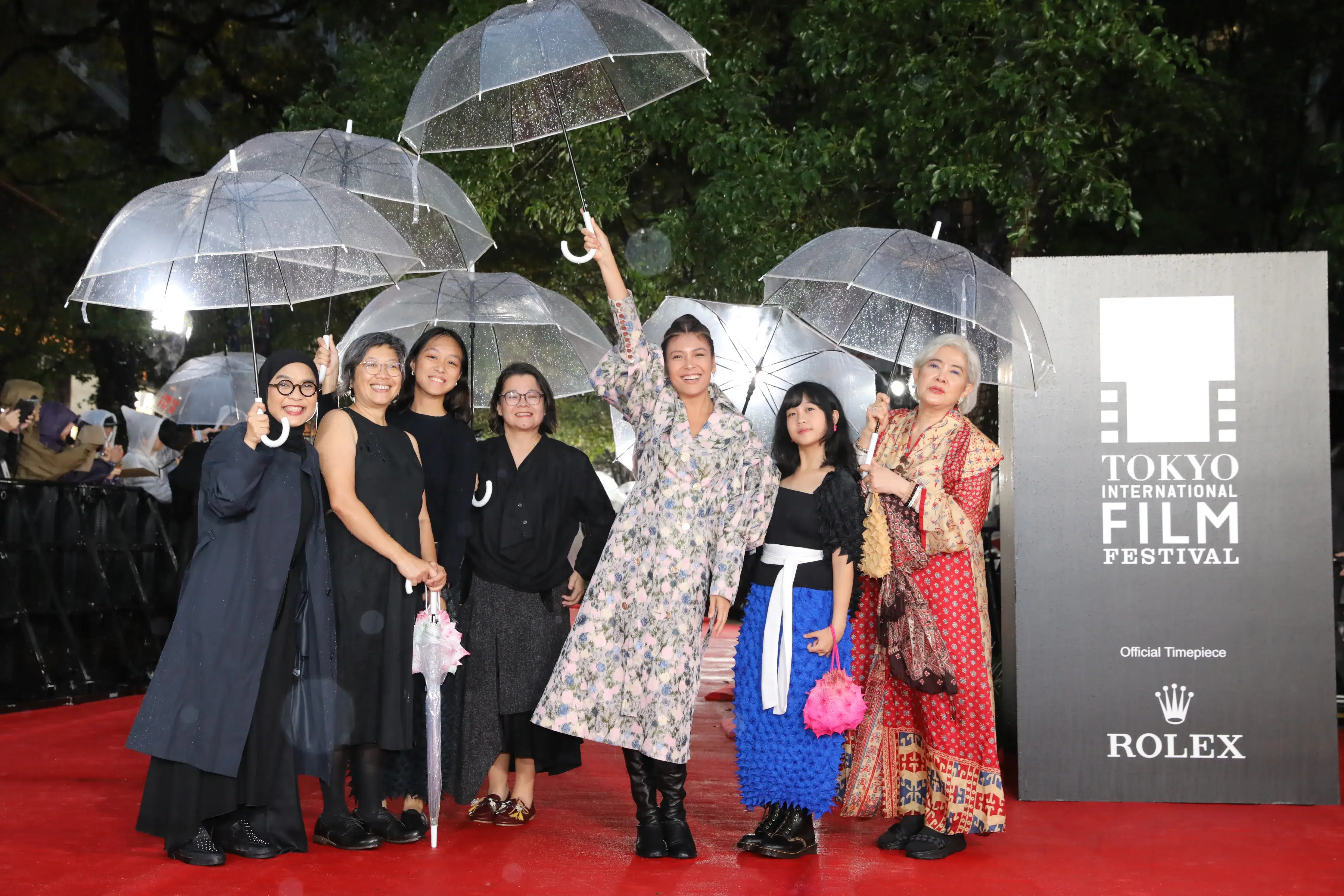 【第39回東京国際映画祭】中島健人、岡田准一ら総勢262名がレッドカーペットに集結!雨を飾る華やかな開幕セレモニー 393 【第39回東京国際映画祭】中島健人、岡田准一ら総勢262名がレッドカーペットに集結!雨を飾る華やかな開幕セレモニー