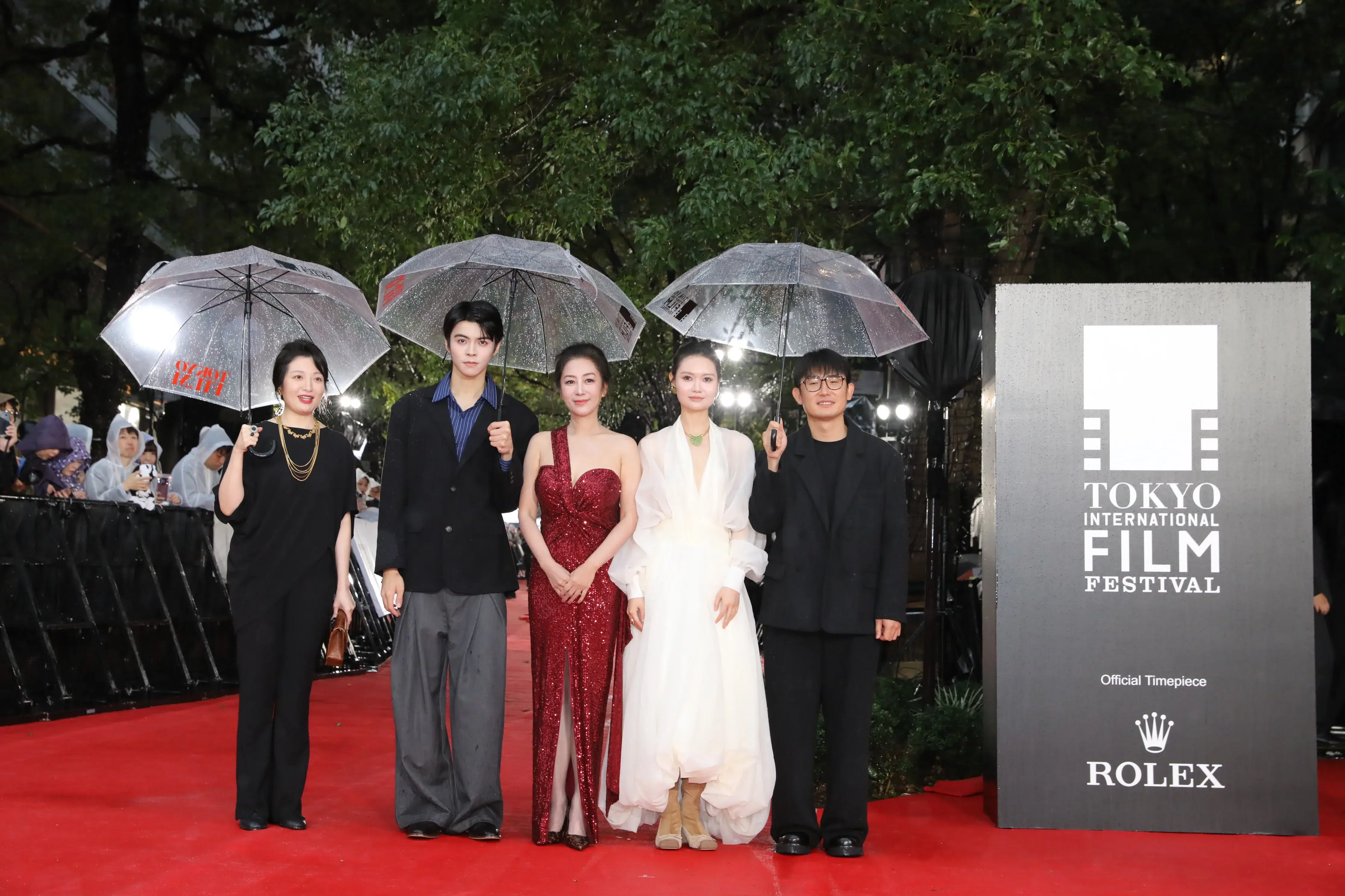 【第39回東京国際映画祭】中島健人、岡田准一ら総勢262名がレッドカーペットに集結!雨を飾る華やかな開幕セレモニー 386 【第39回東京国際映画祭】中島健人、岡田准一ら総勢262名がレッドカーペットに集結!雨を飾る華やかな開幕セレモニー