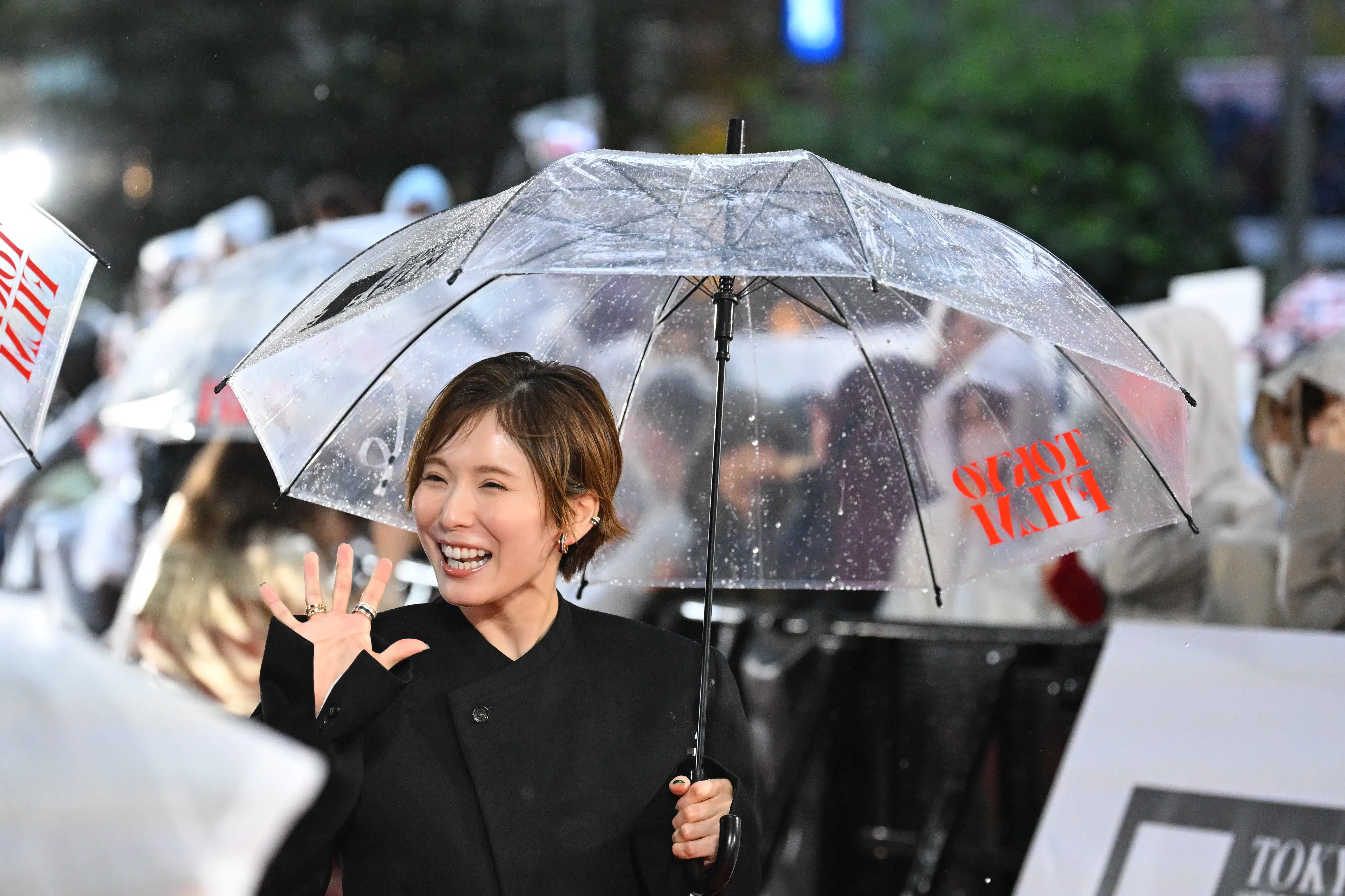 【第39回東京国際映画祭】中島健人、岡田准一ら総勢262名がレッドカーペットに集結!雨を飾る華やかな開幕セレモニー 453 【第39回東京国際映画祭】中島健人、岡田准一ら総勢262名がレッドカーペットに集結!雨を飾る華やかな開幕セレモニー