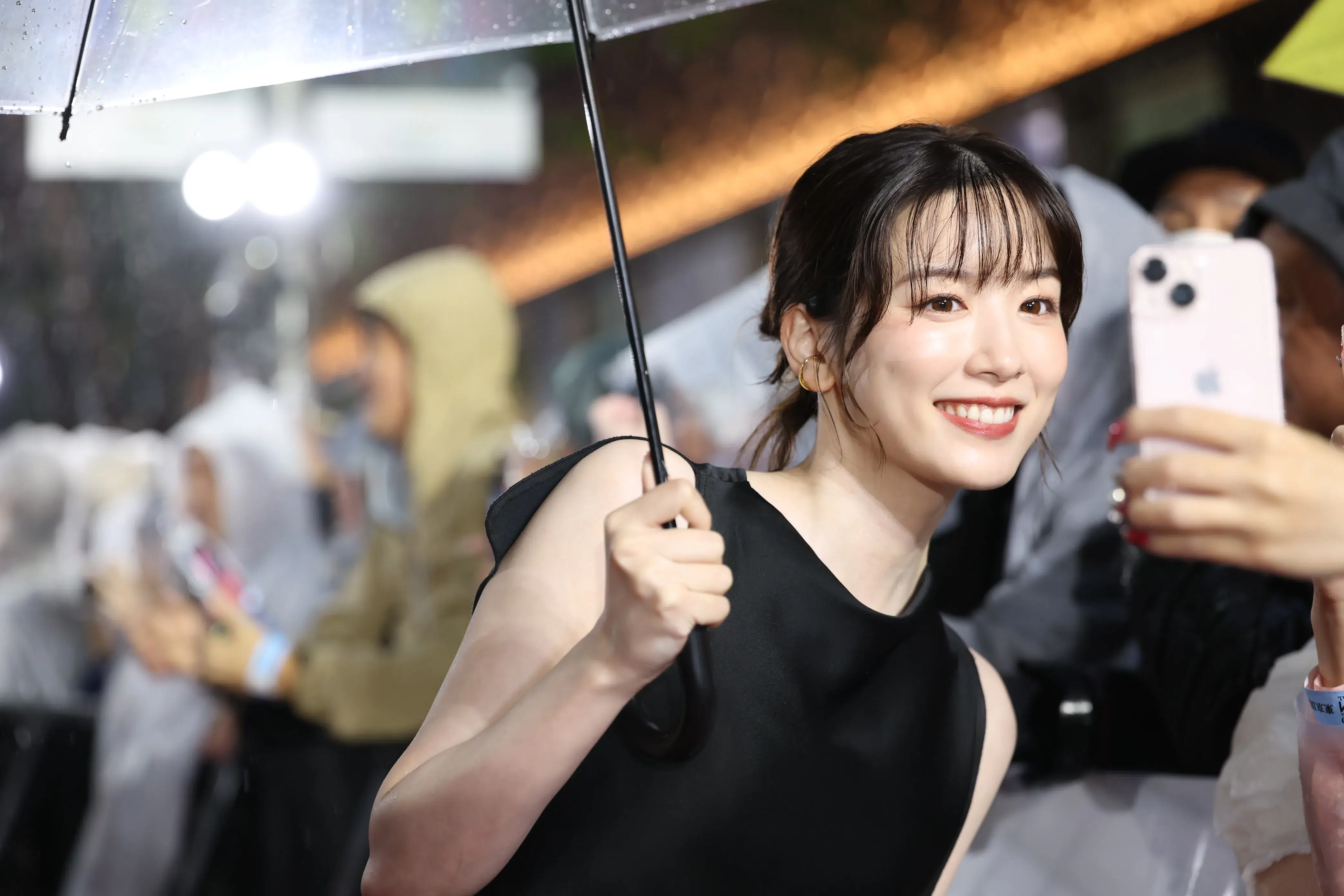 【第39回東京国際映画祭】中島健人、岡田准一ら総勢262名がレッドカーペットに集結!雨を飾る華やかな開幕セレモニー 315 【第39回東京国際映画祭】中島健人、岡田准一ら総勢262名がレッドカーペットに集結!雨を飾る華やかな開幕セレモニー