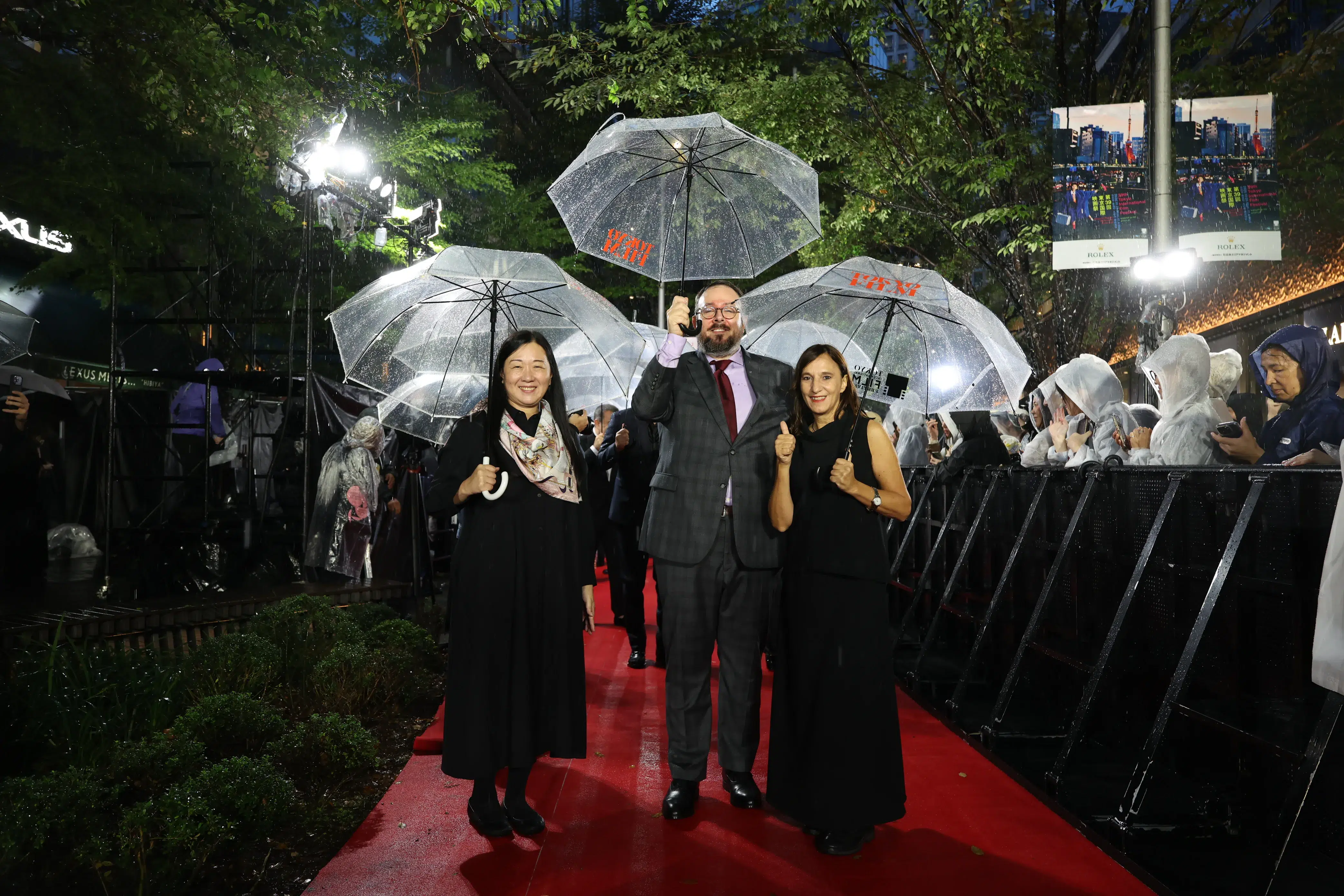 【第39回東京国際映画祭】中島健人、岡田准一ら総勢262名がレッドカーペットに集結!雨を飾る華やかな開幕セレモニー 310 【第39回東京国際映画祭】中島健人、岡田准一ら総勢262名がレッドカーペットに集結!雨を飾る華やかな開幕セレモニー