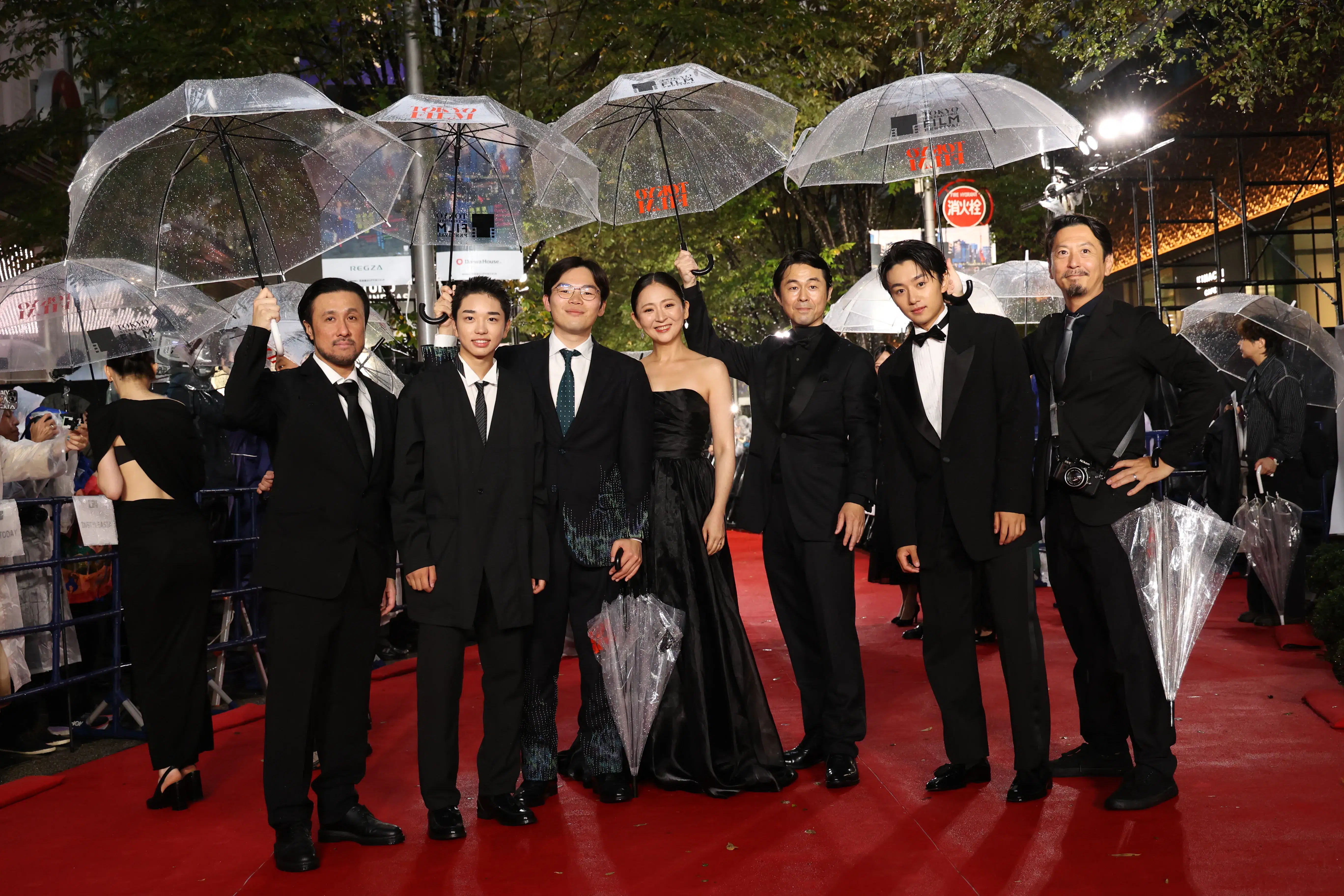 【第39回東京国際映画祭】中島健人、岡田准一ら総勢262名がレッドカーペットに集結!雨を飾る華やかな開幕セレモニー 288 【第39回東京国際映画祭】中島健人、岡田准一ら総勢262名がレッドカーペットに集結!雨を飾る華やかな開幕セレモニー