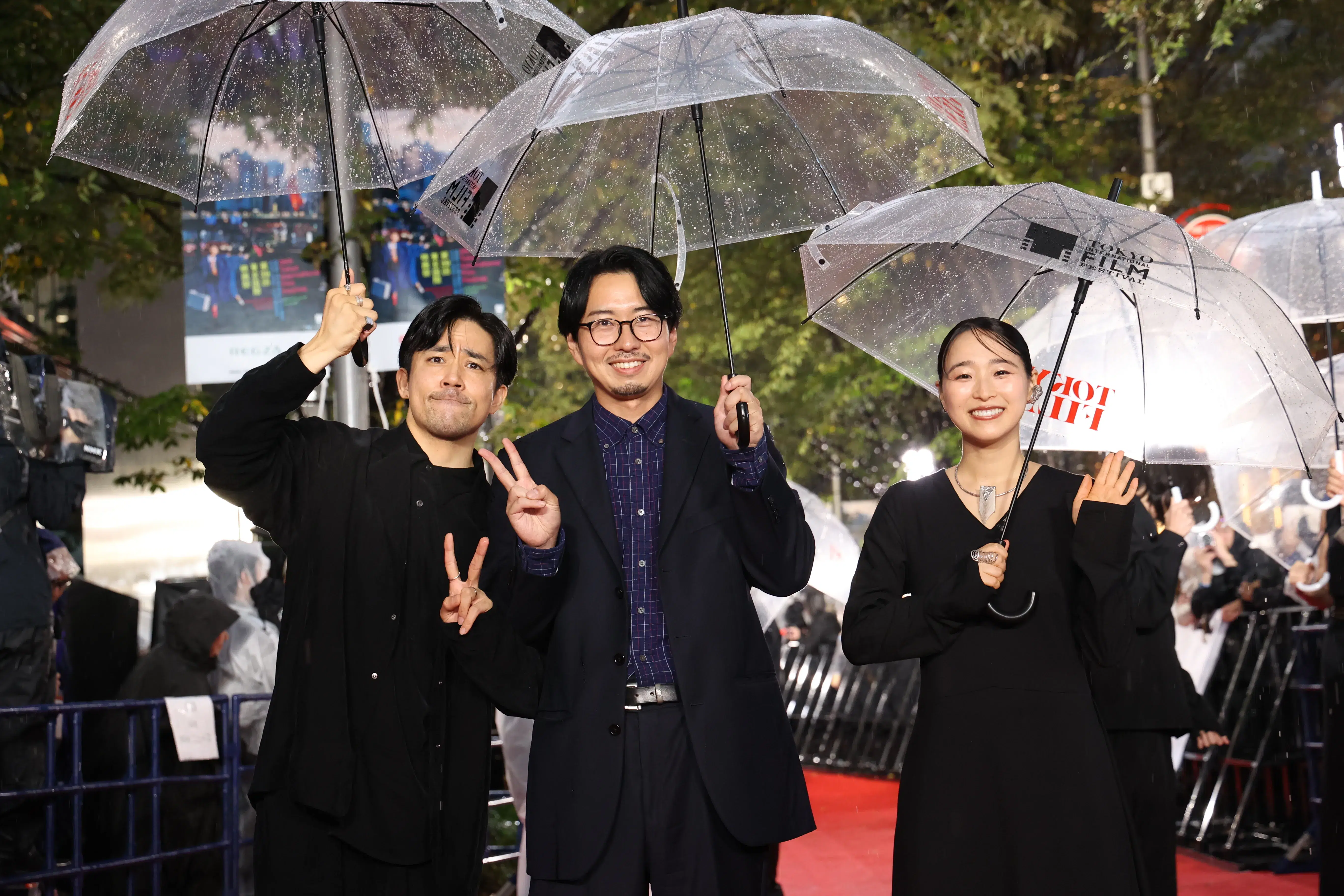 【第39回東京国際映画祭】中島健人、岡田准一ら総勢262名がレッドカーペットに集結!雨を飾る華やかな開幕セレモニー 285 【第39回東京国際映画祭】中島健人、岡田准一ら総勢262名がレッドカーペットに集結!雨を飾る華やかな開幕セレモニー