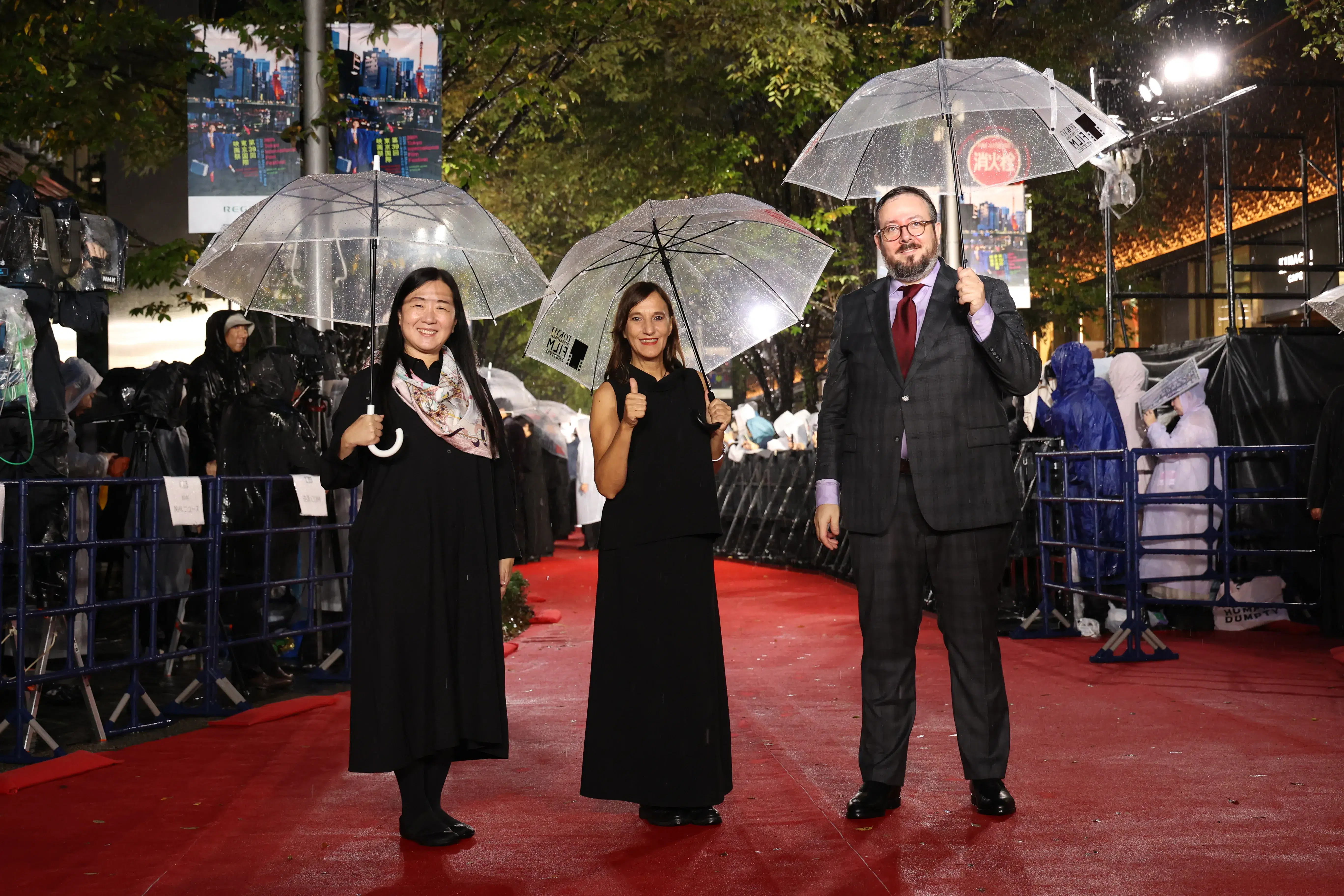 【第39回東京国際映画祭】中島健人、岡田准一ら総勢262名がレッドカーペットに集結!雨を飾る華やかな開幕セレモニー 271 【第39回東京国際映画祭】中島健人、岡田准一ら総勢262名がレッドカーペットに集結!雨を飾る華やかな開幕セレモニー