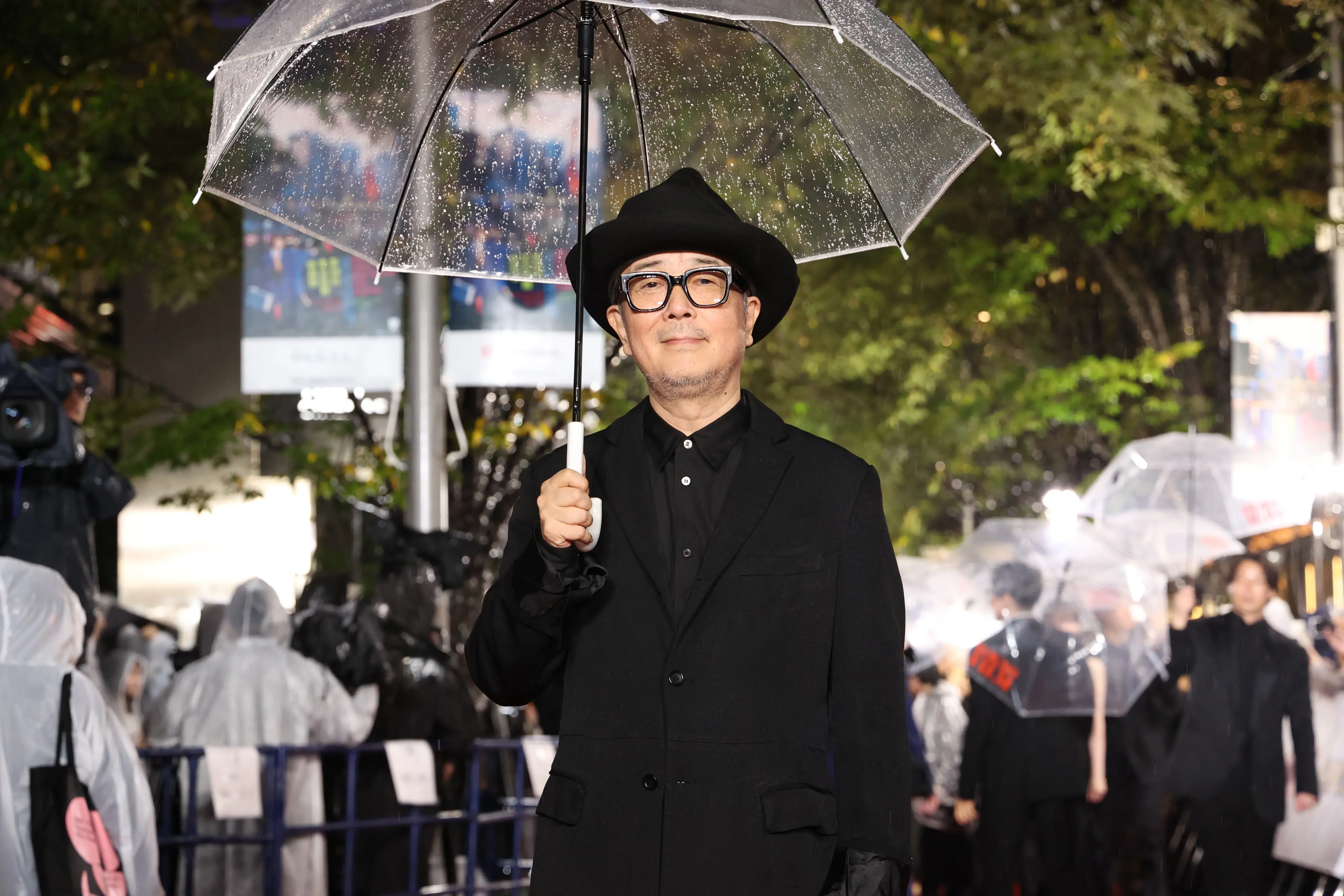 【第39回東京国際映画祭】中島健人、岡田准一ら総勢262名がレッドカーペットに集結!雨を飾る華やかな開幕セレモニー 265 【第39回東京国際映画祭】中島健人、岡田准一ら総勢262名がレッドカーペットに集結!雨を飾る華やかな開幕セレモニー