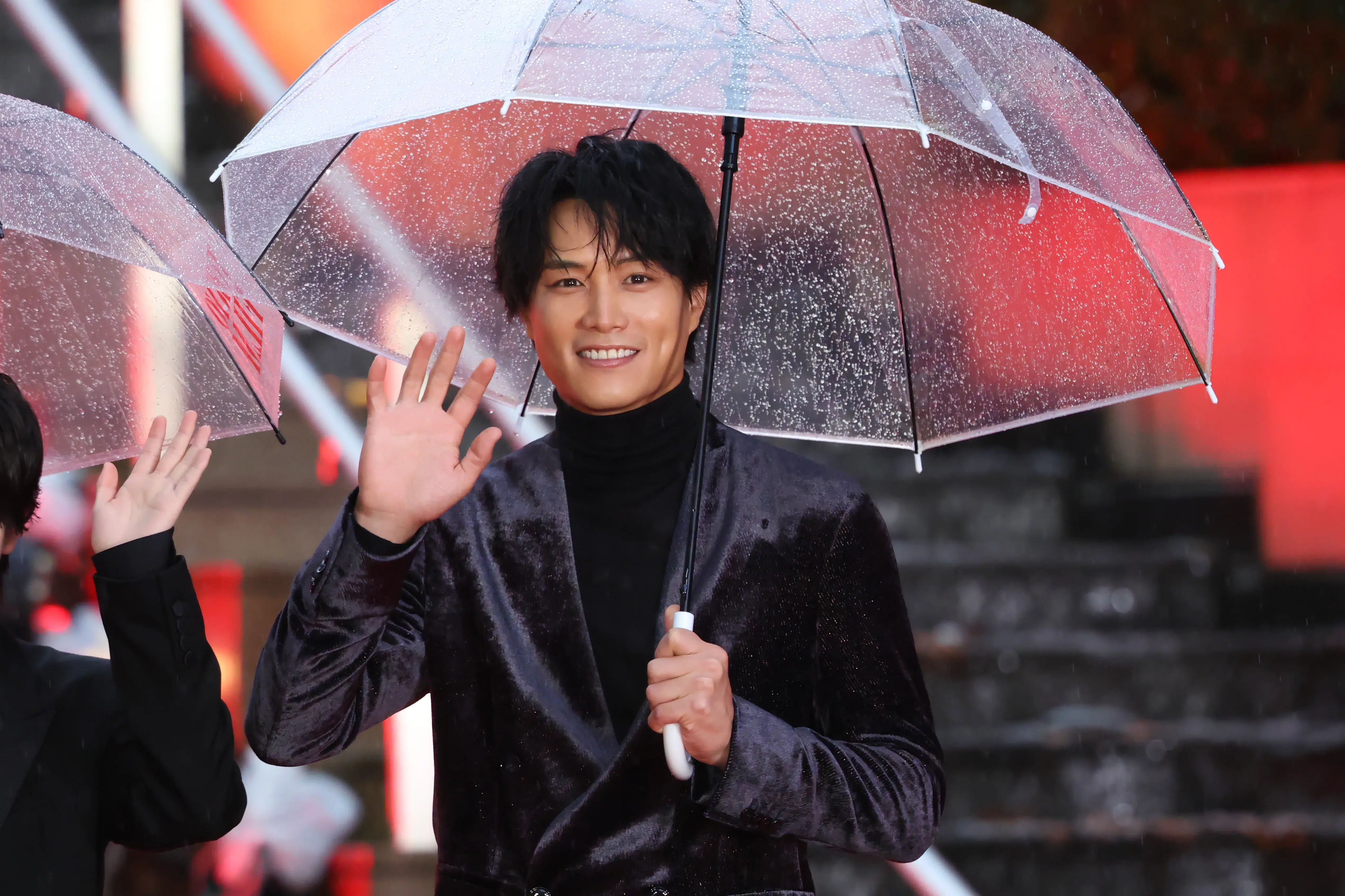 【第39回東京国際映画祭】中島健人、岡田准一ら総勢262名がレッドカーペットに集結!雨を飾る華やかな開幕セレモニー 239 【第39回東京国際映画祭】中島健人、岡田准一ら総勢262名がレッドカーペットに集結!雨を飾る華やかな開幕セレモニー