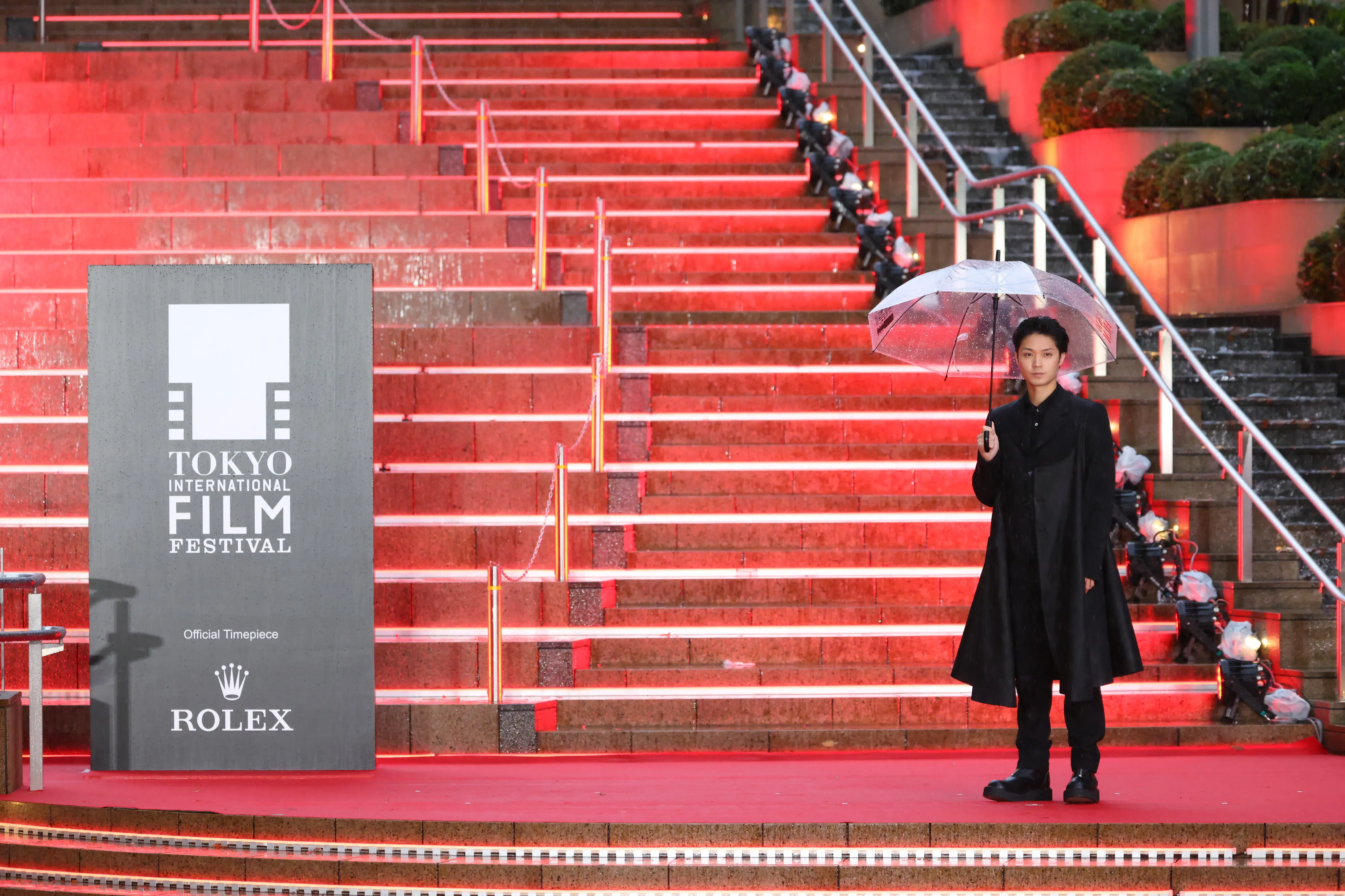【第39回東京国際映画祭】中島健人、岡田准一ら総勢262名がレッドカーペットに集結!雨を飾る華やかな開幕セレモニー 217 【第39回東京国際映画祭】中島健人、岡田准一ら総勢262名がレッドカーペットに集結!雨を飾る華やかな開幕セレモニー