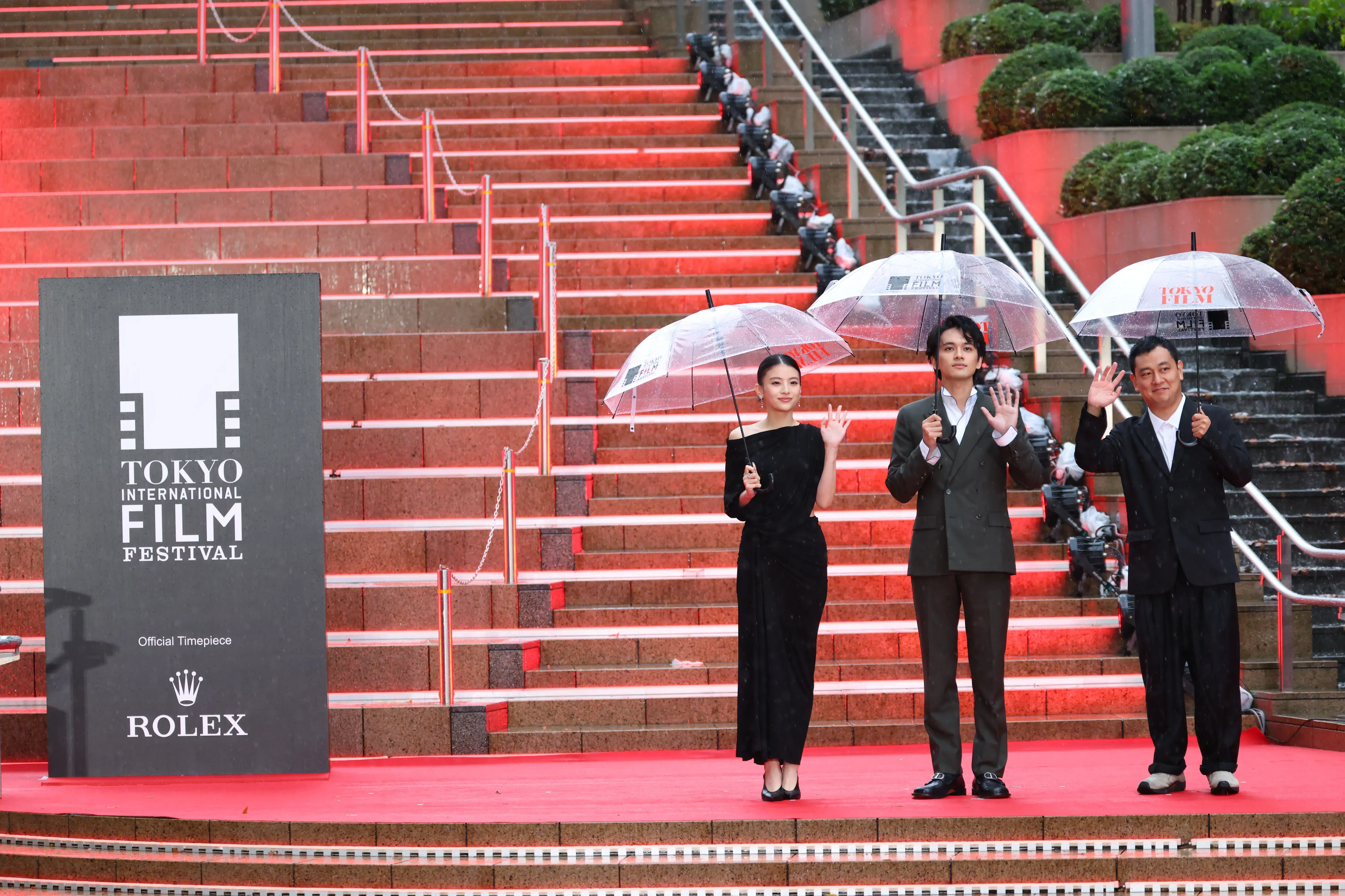 【第39回東京国際映画祭】中島健人、岡田准一ら総勢262名がレッドカーペットに集結!雨を飾る華やかな開幕セレモニー 189 【第39回東京国際映画祭】中島健人、岡田准一ら総勢262名がレッドカーペットに集結!雨を飾る華やかな開幕セレモニー