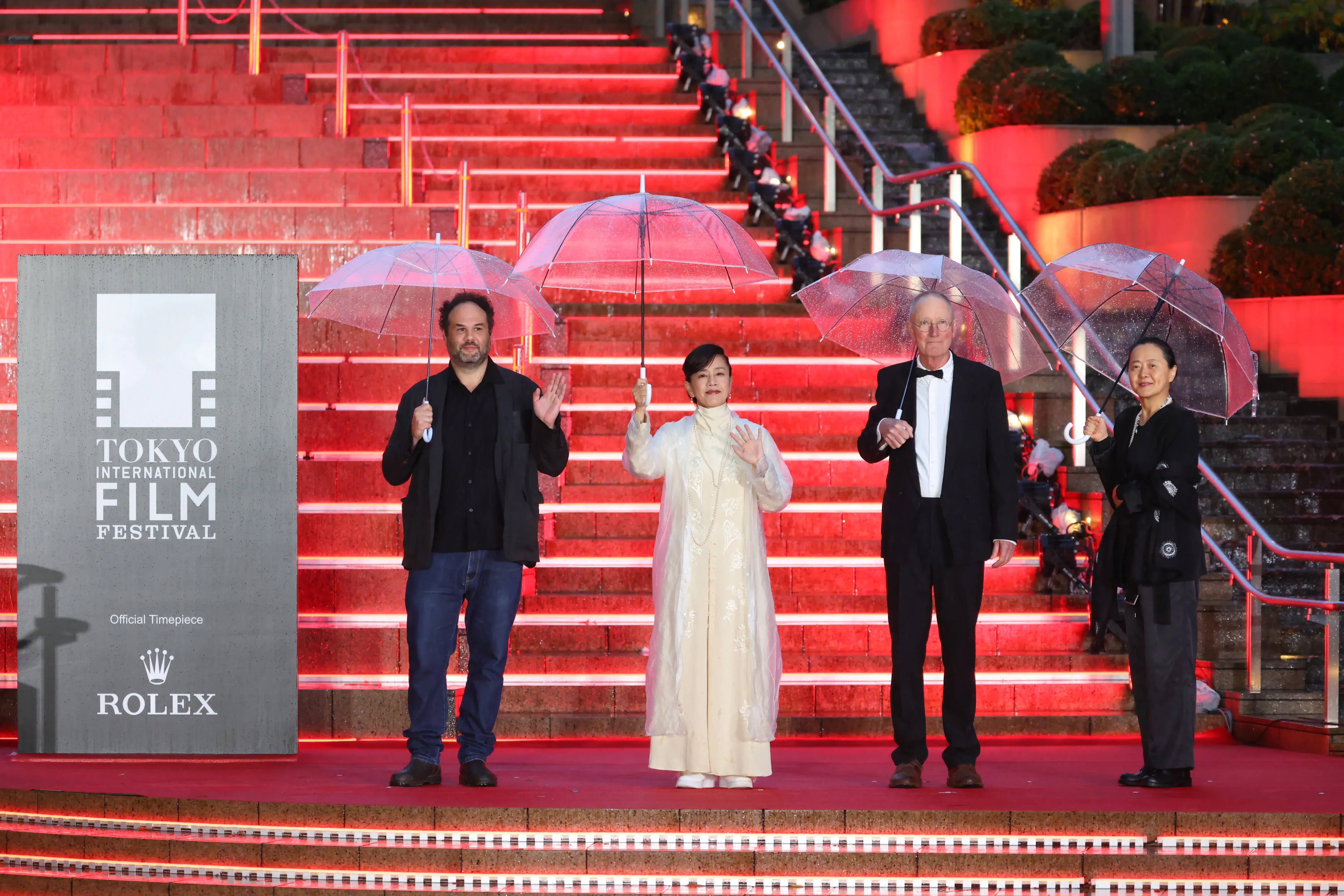 【第39回東京国際映画祭】中島健人、岡田准一ら総勢262名がレッドカーペットに集結!雨を飾る華やかな開幕セレモニー 185 【第39回東京国際映画祭】中島健人、岡田准一ら総勢262名がレッドカーペットに集結!雨を飾る華やかな開幕セレモニー