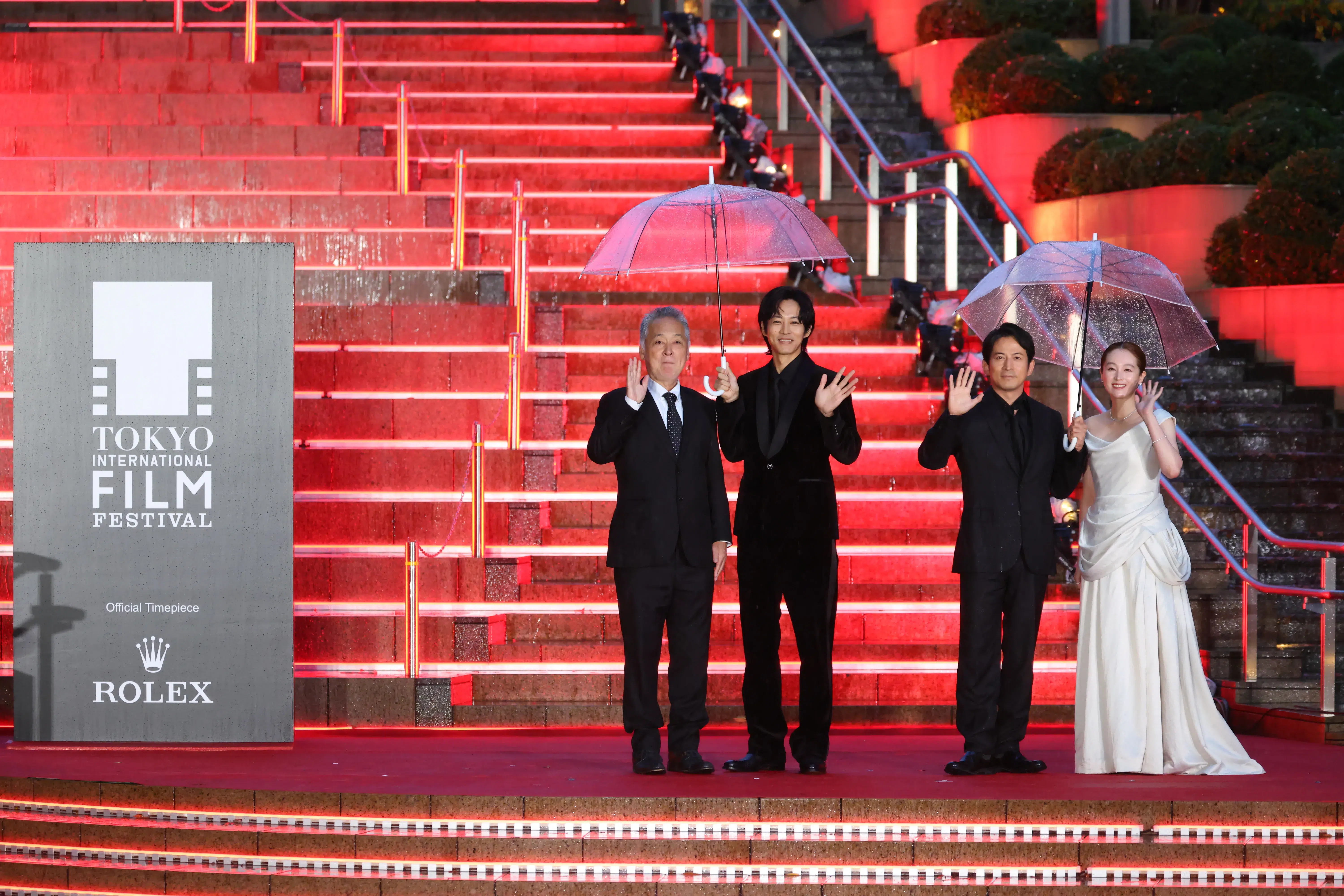 【第39回東京国際映画祭】中島健人、岡田准一ら総勢262名がレッドカーペットに集結!雨を飾る華やかな開幕セレモニー 177 【第39回東京国際映画祭】中島健人、岡田准一ら総勢262名がレッドカーペットに集結!雨を飾る華やかな開幕セレモニー