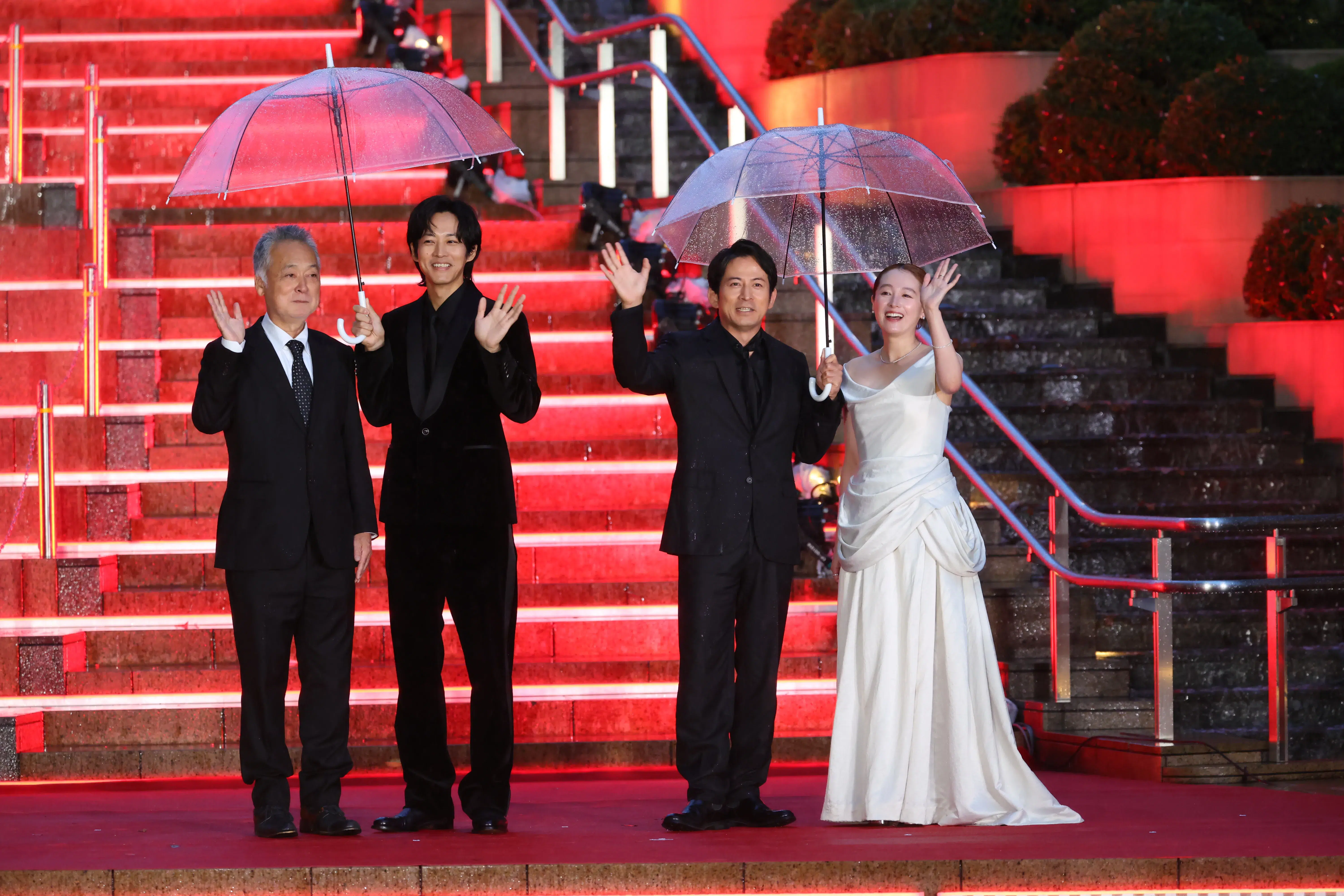 【第39回東京国際映画祭】中島健人、岡田准一ら総勢262名がレッドカーペットに集結!雨を飾る華やかな開幕セレモニー 174 【第39回東京国際映画祭】中島健人、岡田准一ら総勢262名がレッドカーペットに集結!雨を飾る華やかな開幕セレモニー