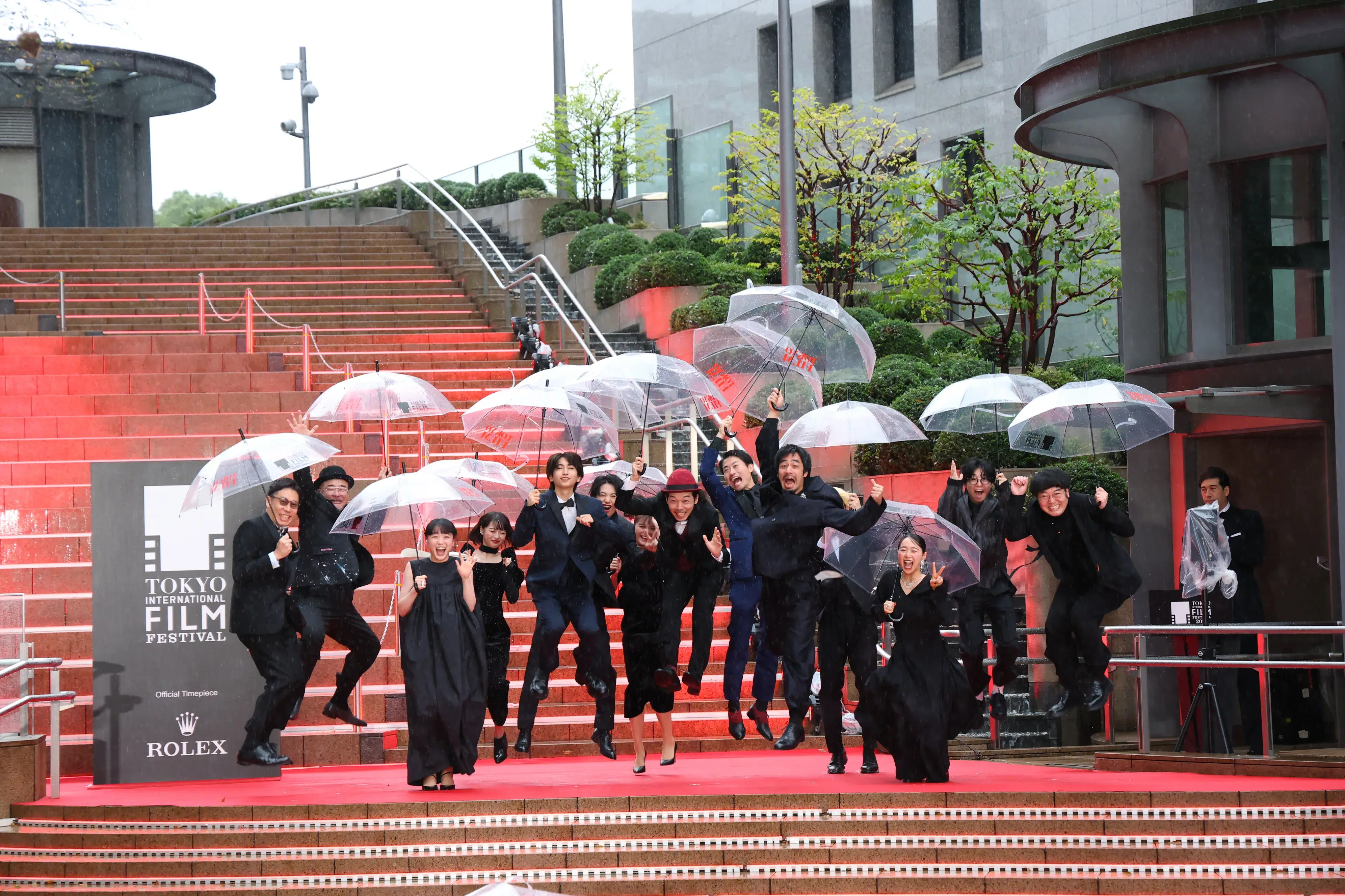 【第39回東京国際映画祭】中島健人、岡田准一ら総勢262名がレッドカーペットに集結!雨を飾る華やかな開幕セレモニー 172 【第39回東京国際映画祭】中島健人、岡田准一ら総勢262名がレッドカーペットに集結!雨を飾る華やかな開幕セレモニー