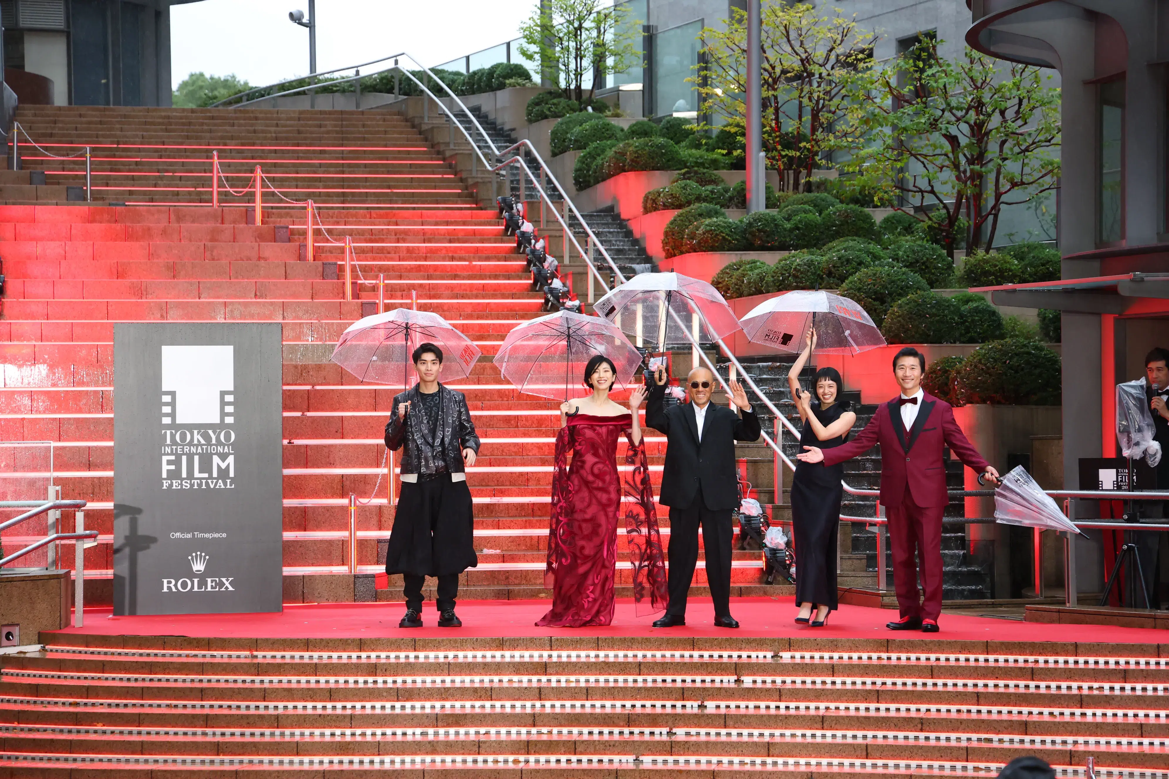 【第39回東京国際映画祭】中島健人、岡田准一ら総勢262名がレッドカーペットに集結!雨を飾る華やかな開幕セレモニー 169 【第39回東京国際映画祭】中島健人、岡田准一ら総勢262名がレッドカーペットに集結!雨を飾る華やかな開幕セレモニー