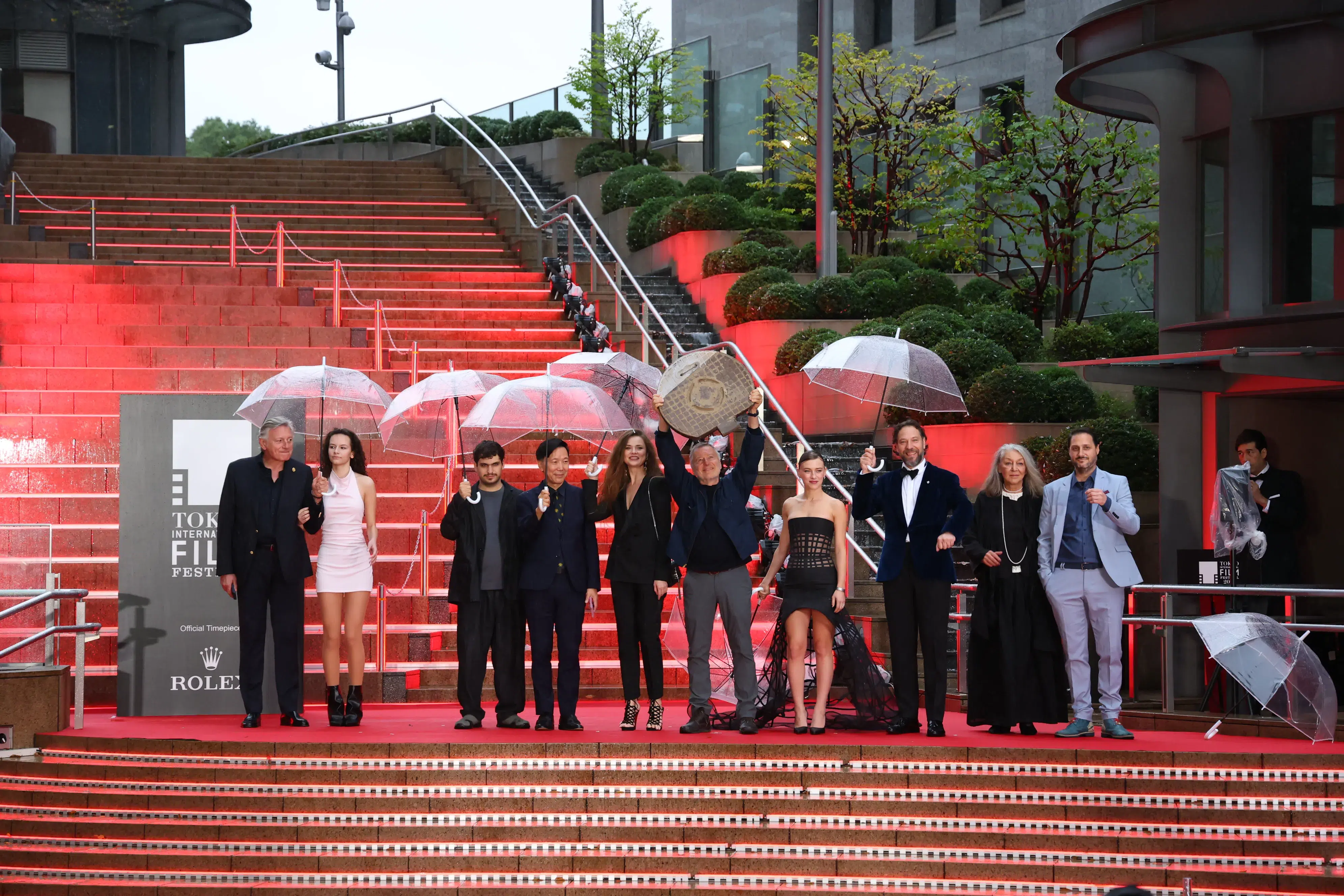 【第39回東京国際映画祭】中島健人、岡田准一ら総勢262名がレッドカーペットに集結!雨を飾る華やかな開幕セレモニー 168 【第39回東京国際映画祭】中島健人、岡田准一ら総勢262名がレッドカーペットに集結!雨を飾る華やかな開幕セレモニー