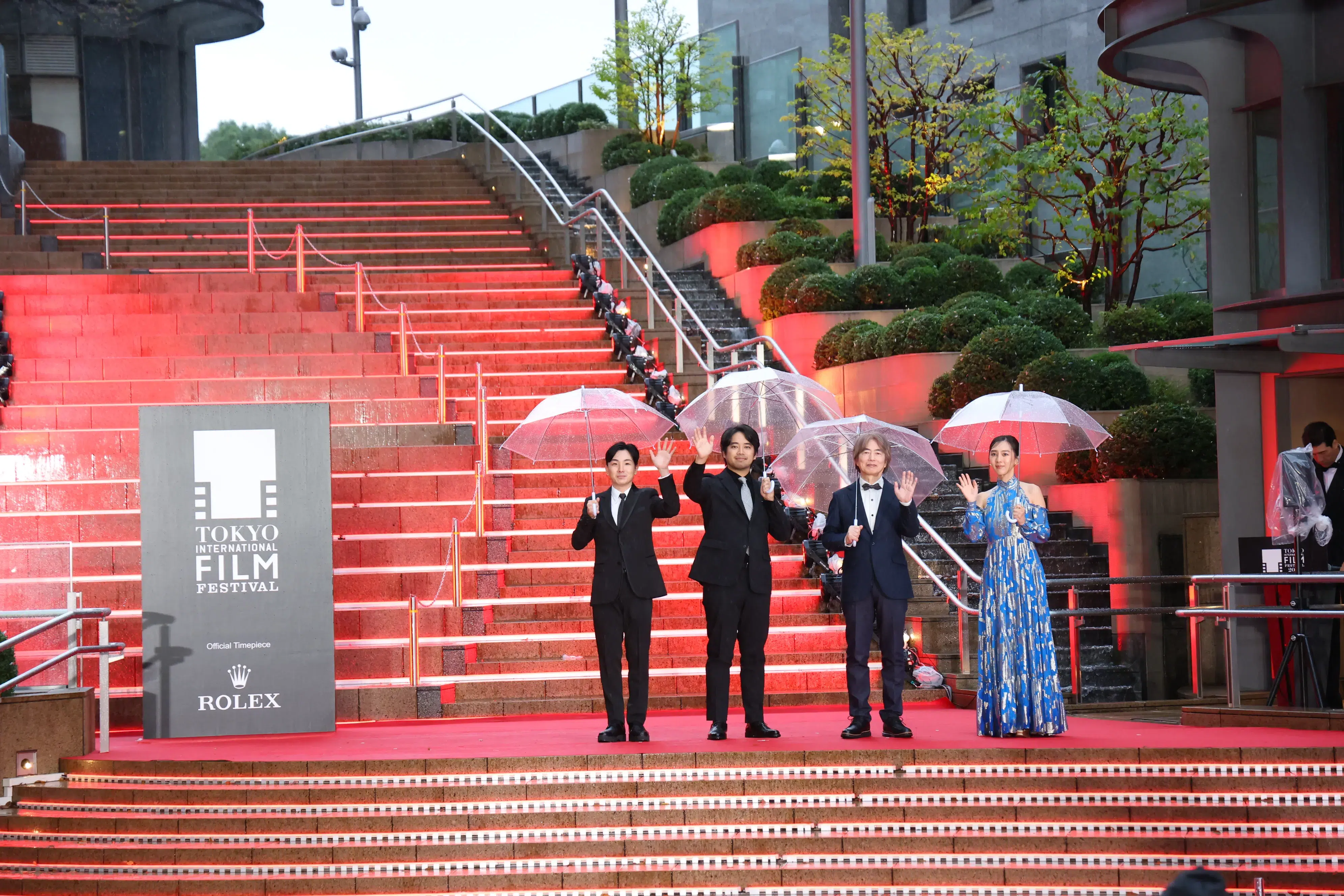 【第39回東京国際映画祭】中島健人、岡田准一ら総勢262名がレッドカーペットに集結!雨を飾る華やかな開幕セレモニー 155 【第39回東京国際映画祭】中島健人、岡田准一ら総勢262名がレッドカーペットに集結!雨を飾る華やかな開幕セレモニー