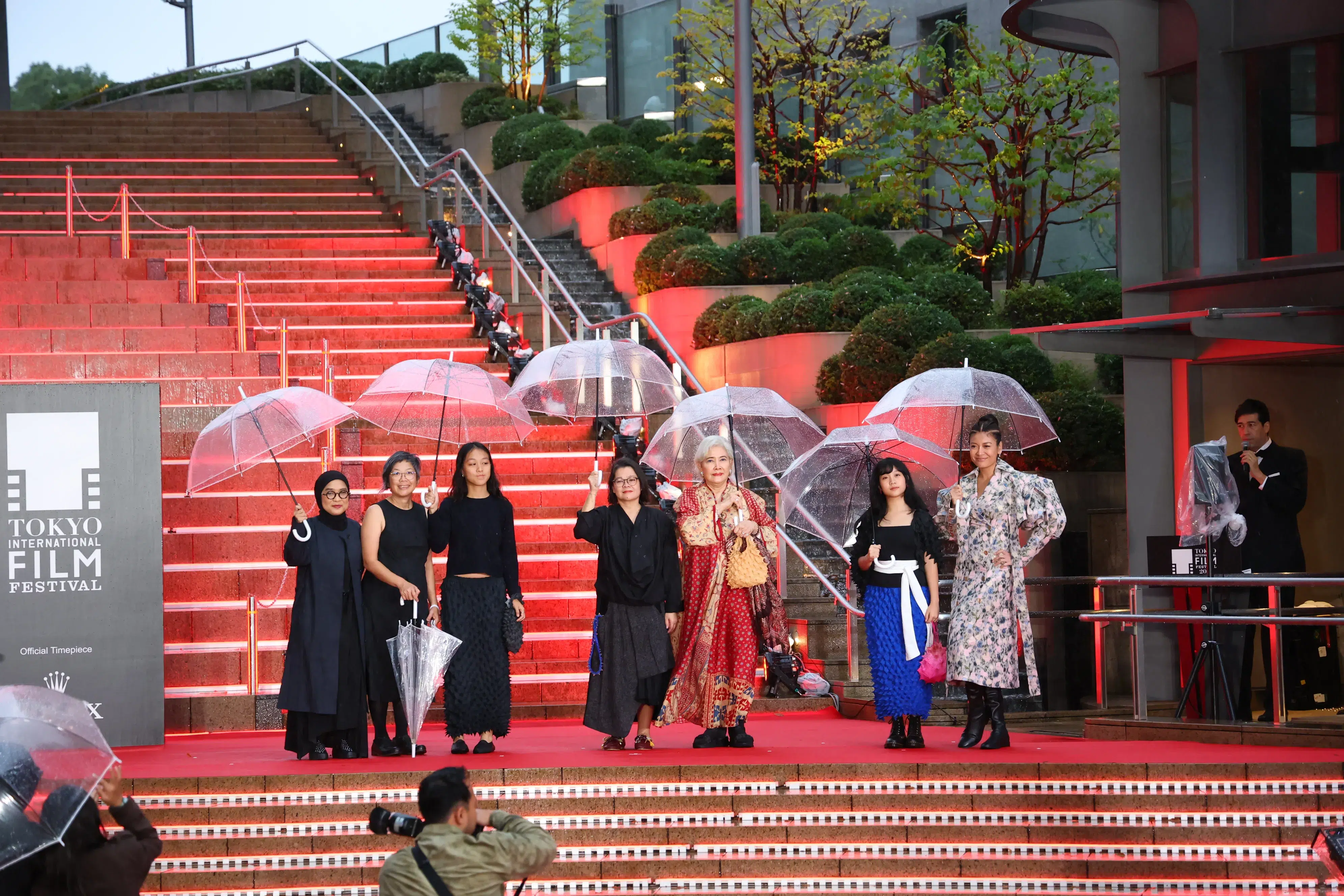 【第39回東京国際映画祭】中島健人、岡田准一ら総勢262名がレッドカーペットに集結!雨を飾る華やかな開幕セレモニー 149 【第39回東京国際映画祭】中島健人、岡田准一ら総勢262名がレッドカーペットに集結!雨を飾る華やかな開幕セレモニー