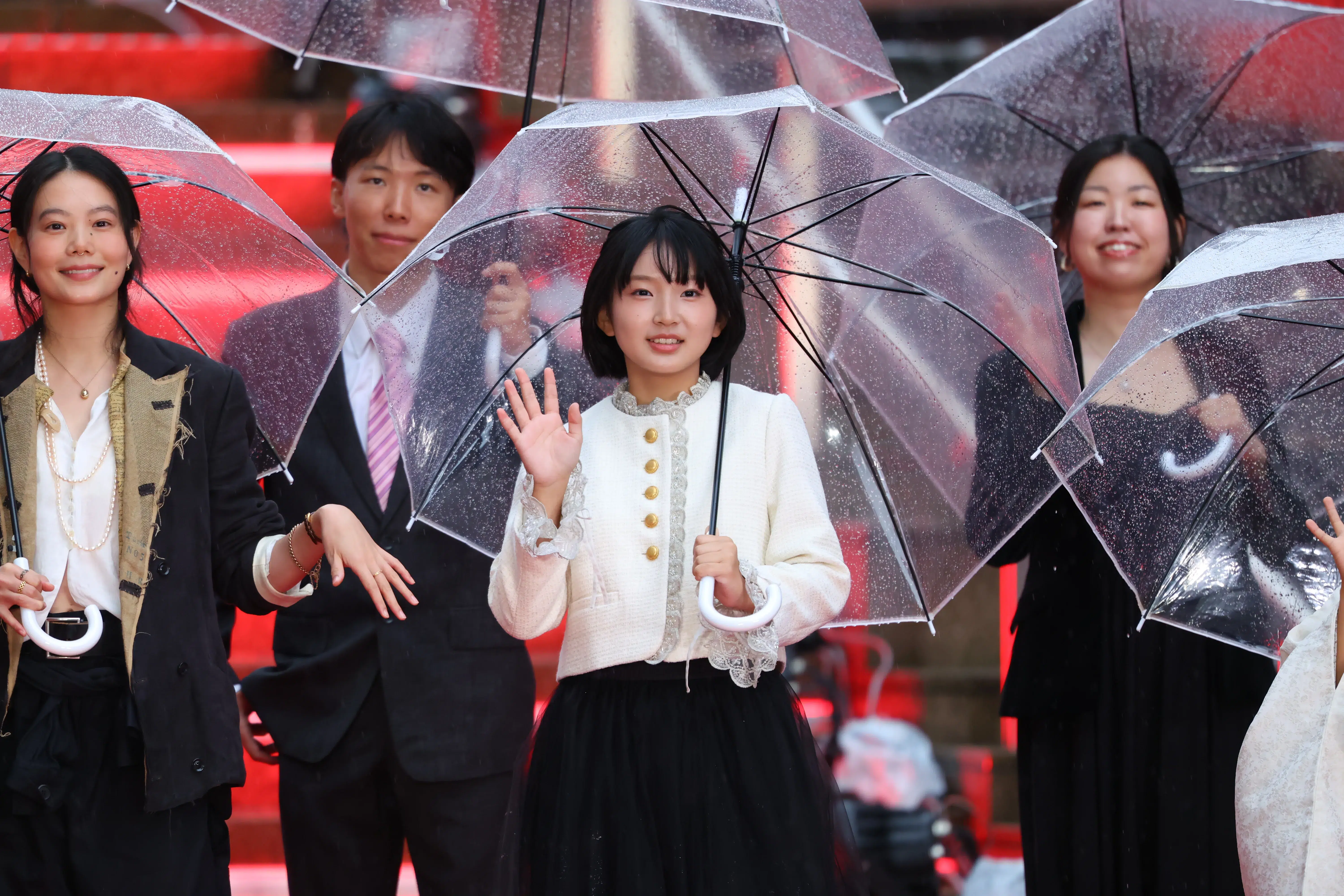 【第39回東京国際映画祭】中島健人、岡田准一ら総勢262名がレッドカーペットに集結!雨を飾る華やかな開幕セレモニー 132 【第39回東京国際映画祭】中島健人、岡田准一ら総勢262名がレッドカーペットに集結!雨を飾る華やかな開幕セレモニー