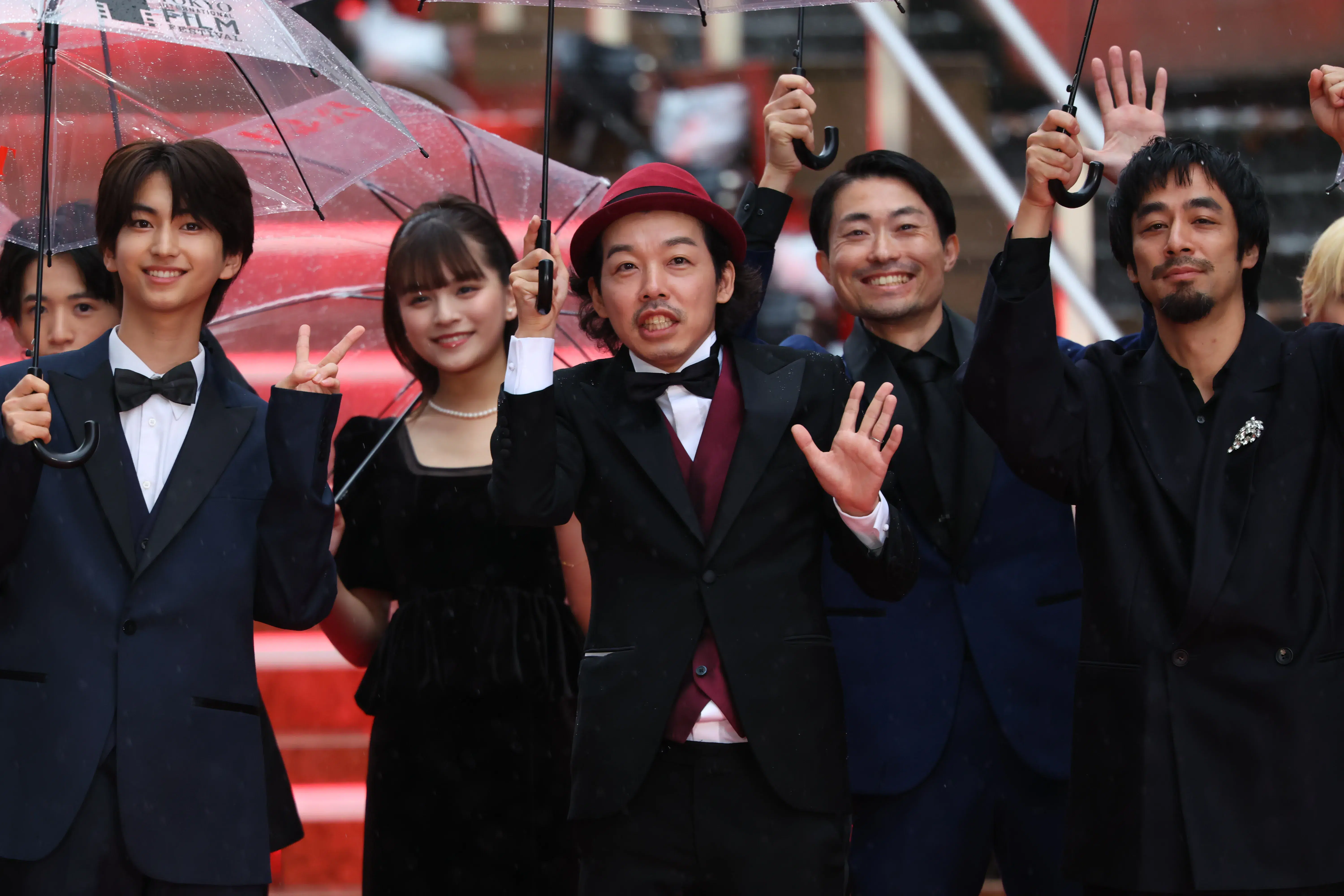 【第39回東京国際映画祭】中島健人、岡田准一ら総勢262名がレッドカーペットに集結!雨を飾る華やかな開幕セレモニー 79 【第39回東京国際映画祭】中島健人、岡田准一ら総勢262名がレッドカーペットに集結!雨を飾る華やかな開幕セレモニー