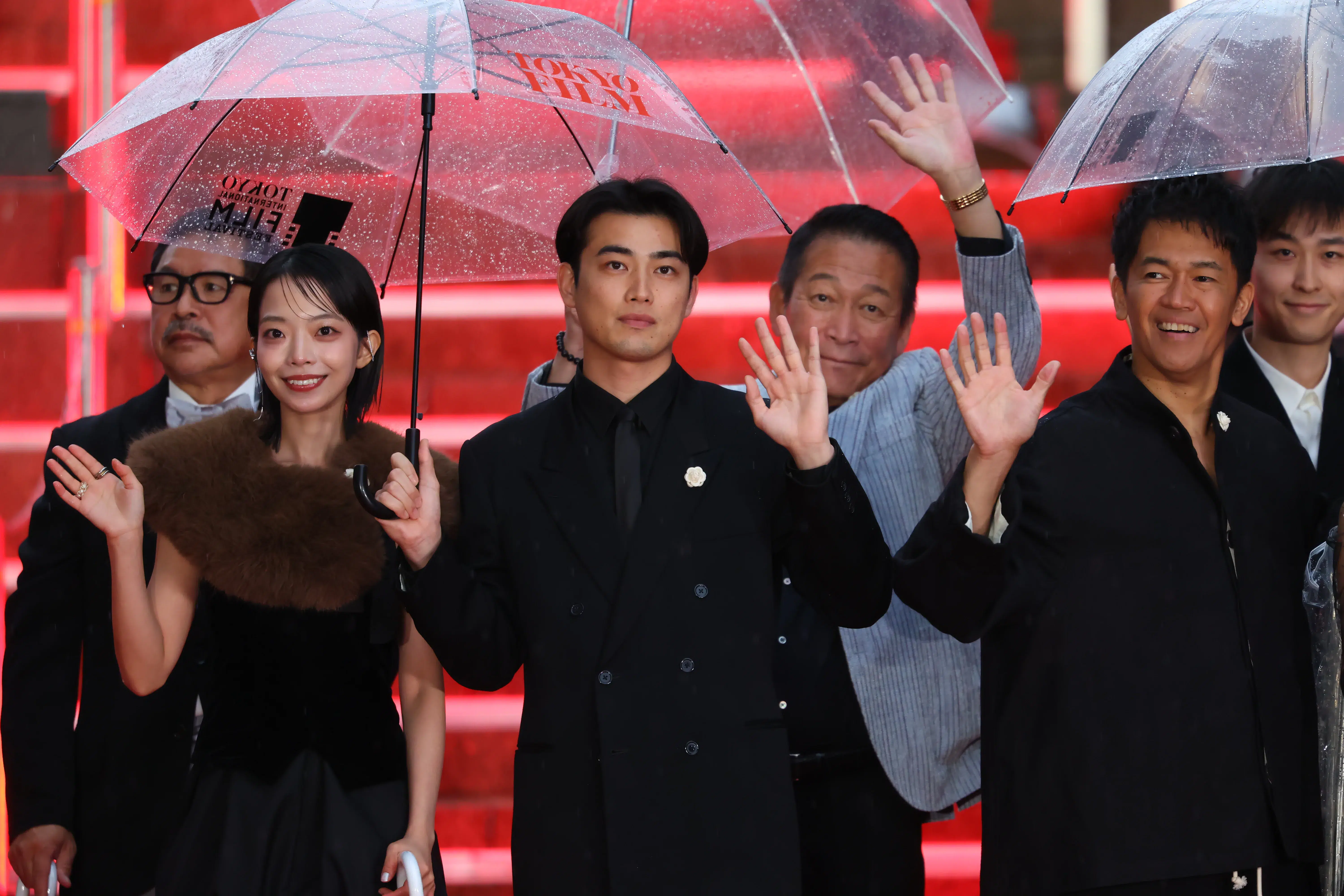 【第39回東京国際映画祭】中島健人、岡田准一ら総勢262名がレッドカーペットに集結!雨を飾る華やかな開幕セレモニー 61 【第39回東京国際映画祭】中島健人、岡田准一ら総勢262名がレッドカーペットに集結!雨を飾る華やかな開幕セレモニー