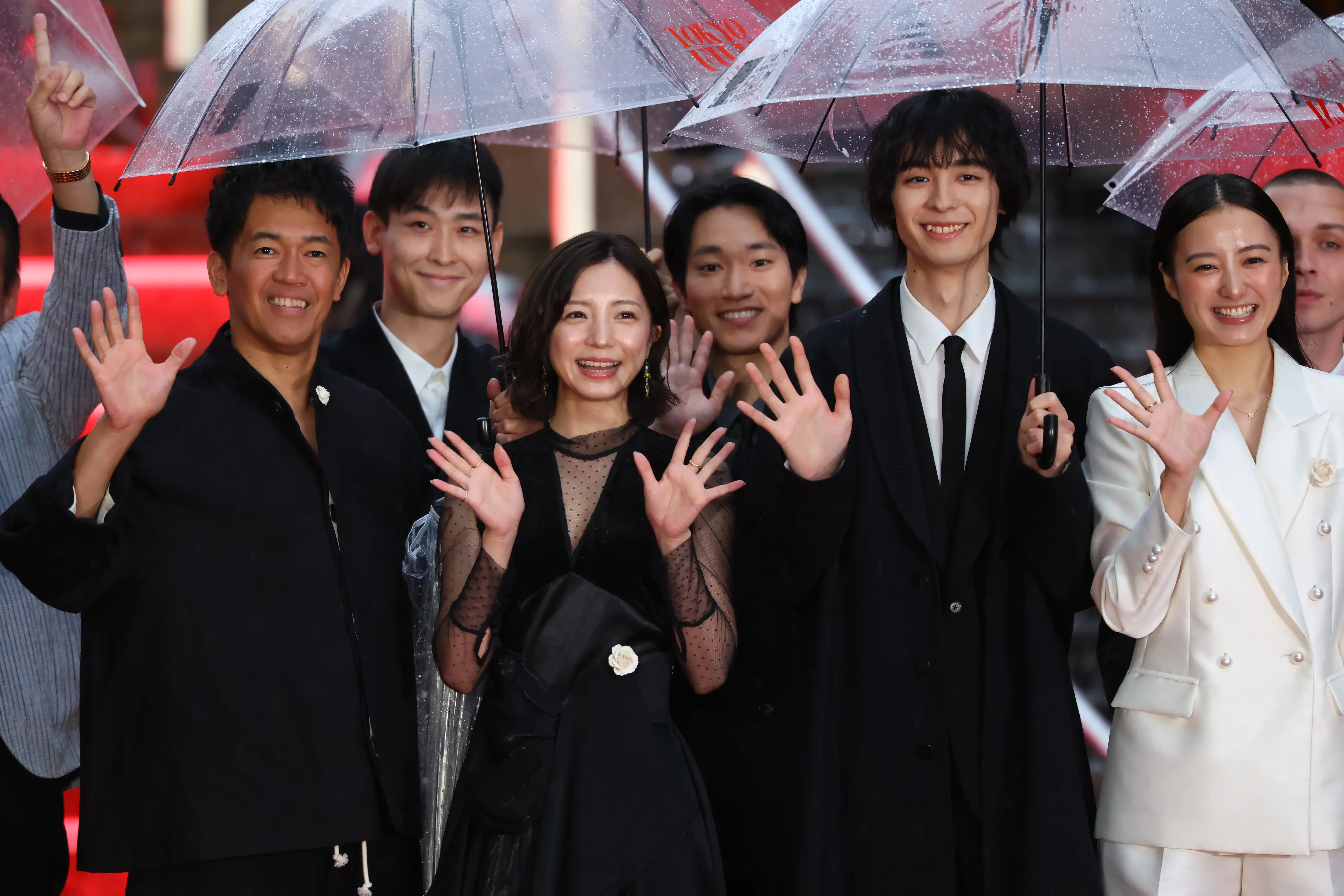 【第39回東京国際映画祭】中島健人、岡田准一ら総勢262名がレッドカーペットに集結!雨を飾る華やかな開幕セレモニー 60 【第39回東京国際映画祭】中島健人、岡田准一ら総勢262名がレッドカーペットに集結!雨を飾る華やかな開幕セレモニー