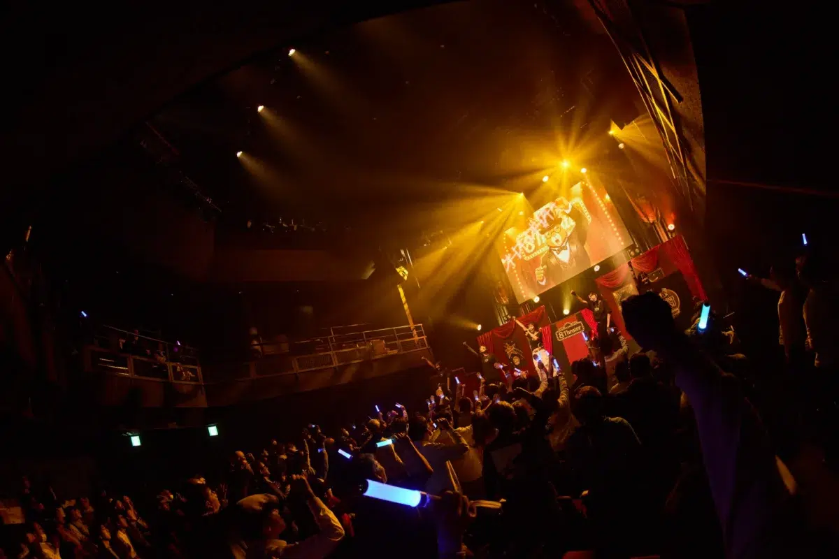 天野なつ 8周年記念ライブ「8Theater」開催!多彩な演出と進化し続ける歌声で魅せた感動の一夜 12 天野なつ 8周年記念ライブ「8Theater」開催!多彩な演出と進化し続ける歌声で魅せた感動の一夜