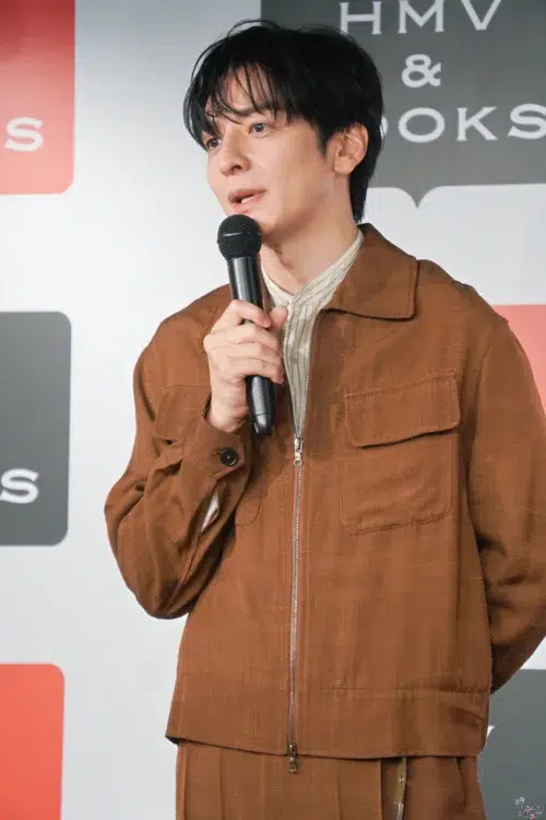 生田斗真、松本潤に和食でお祝い！星野源・風間俊介らとの秘話も明かしたアニバーサリーブック『余白』発売記念イベント